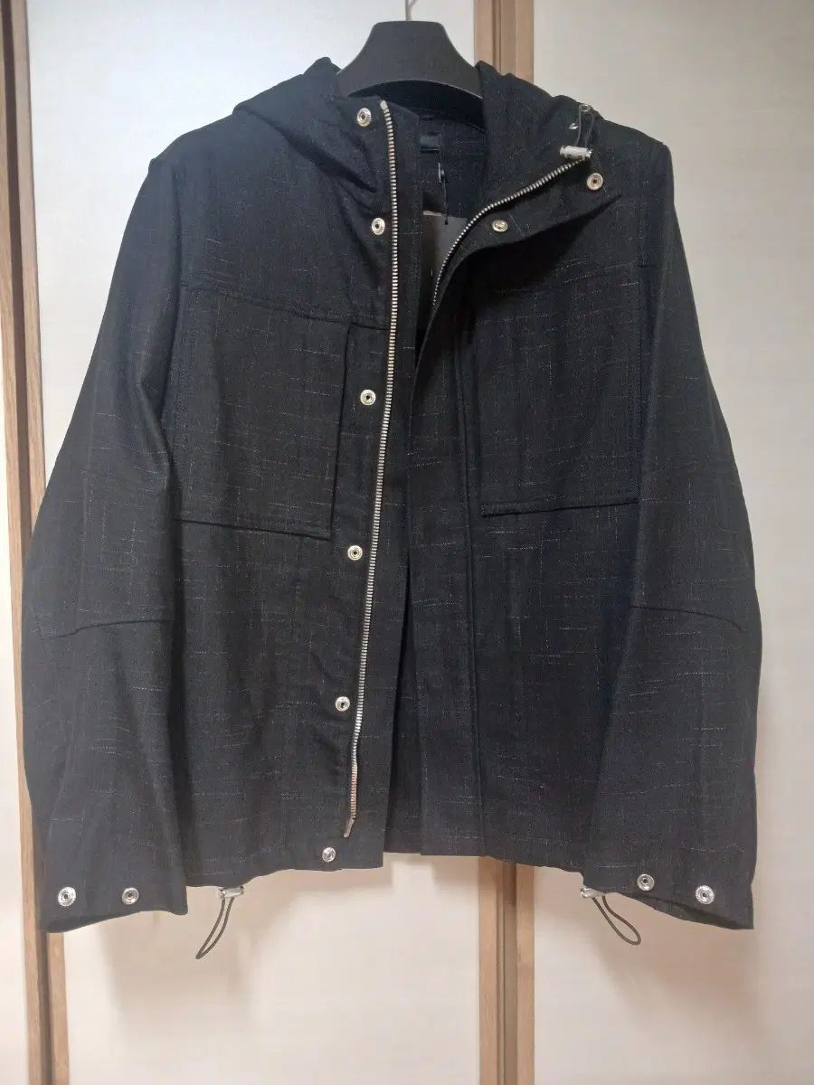 イロ パレルWHOフーディージャケット s 新品