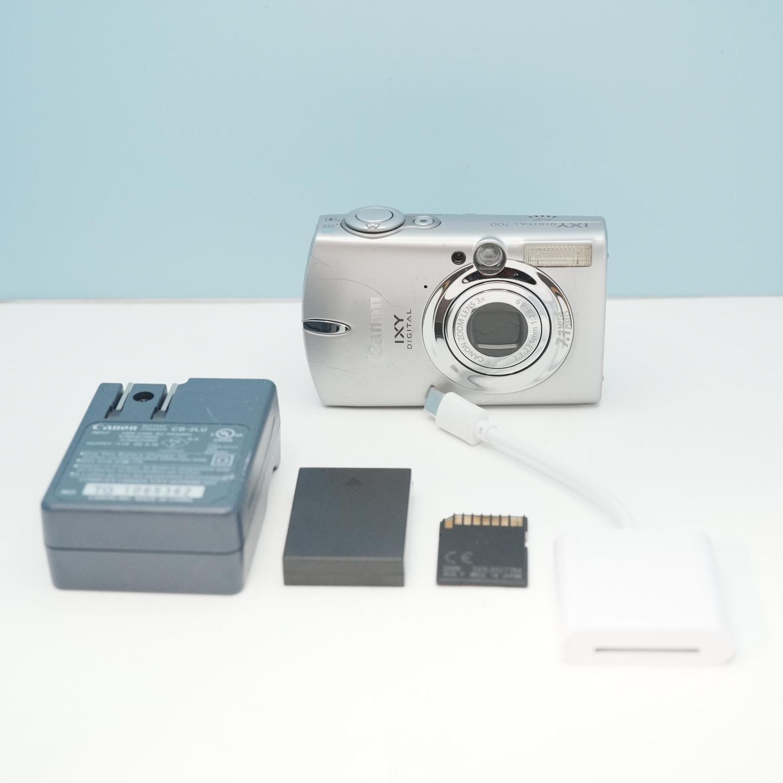 【スマホ転送OK】キャノン Canon IXY DIGITAL 700 Canon IXY DIGITAL 700 デジカメ スマホ転送OK フルセット シロクマ