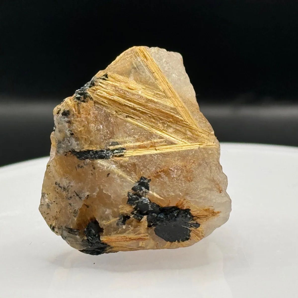 天然ルチルクォーツ 原石 金針水晶 ゴールドルチル 一点物 - メルカリ