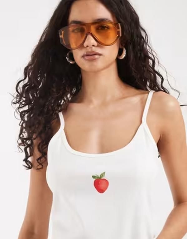 ヴェロモーダ レディース トップス シャツ プリント ジャージー グラフィック Vero Moda jersey cami top with strawberry print graphic Whit