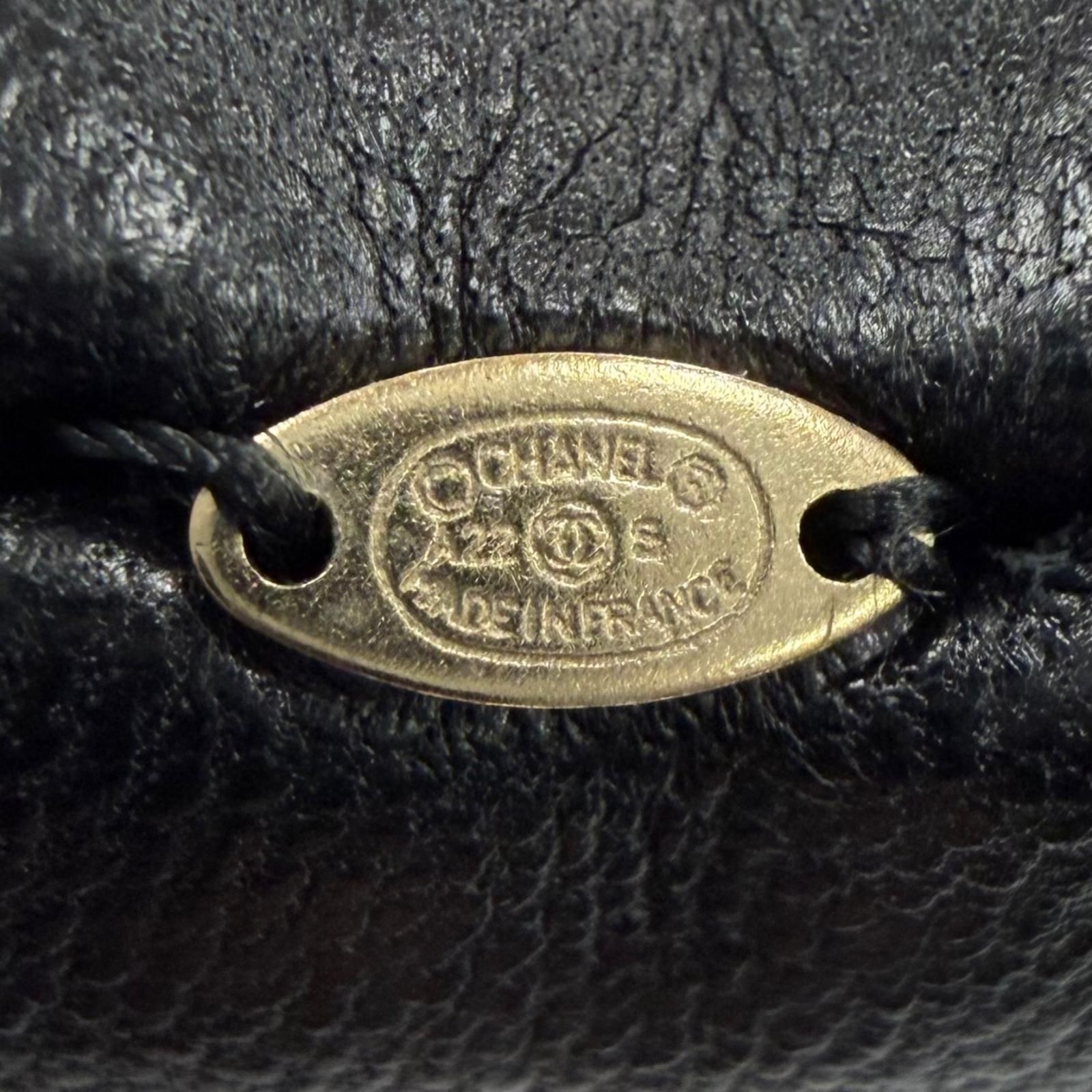 美品☆CHANEL シャネル A22S チェーン使い ココマーク レザーリボン