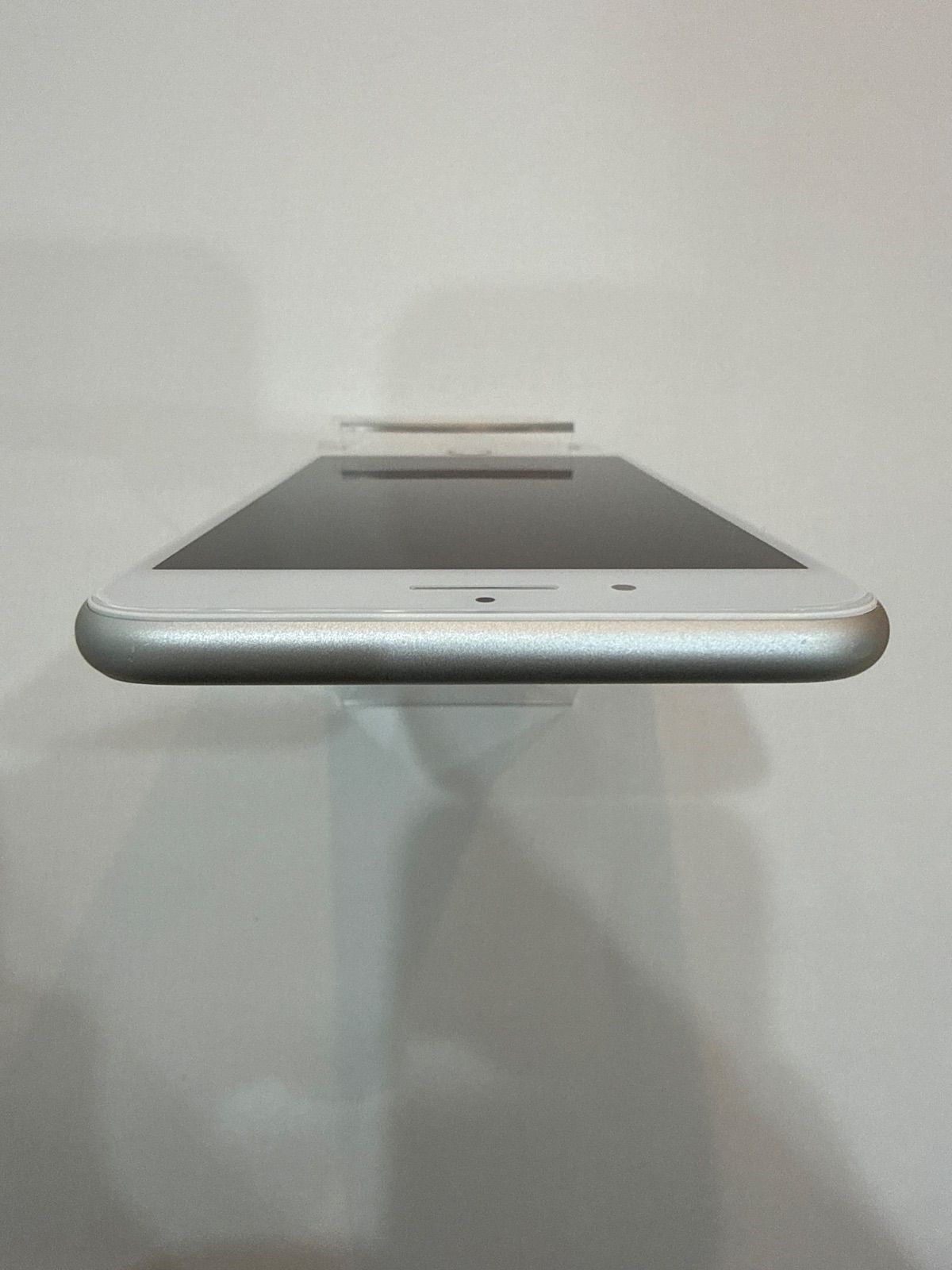 美品 iPhone8 Plus 64GB シルバー SIMフリー 本体 - メルカリ