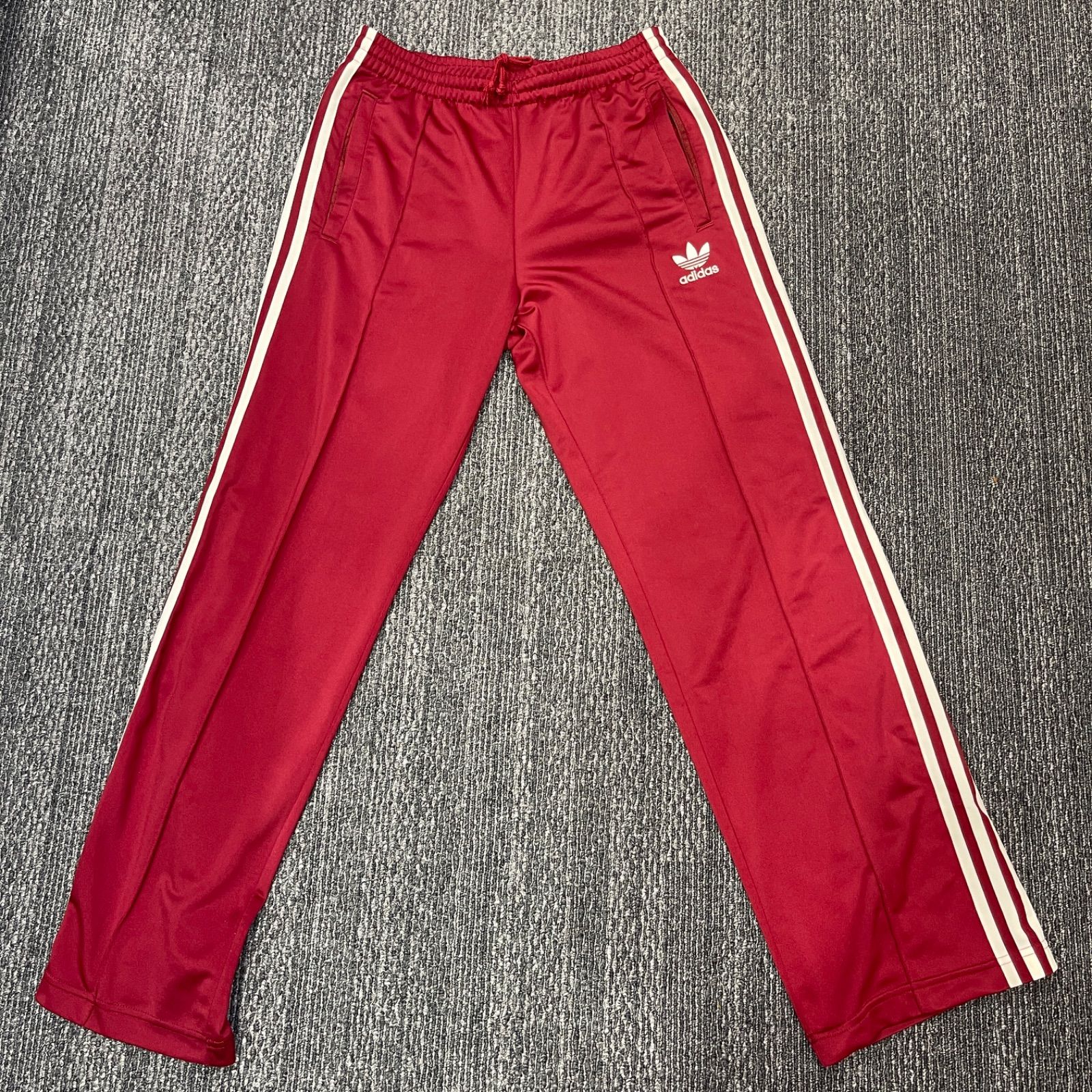 アディダス adidas ヴィンテージトラックパンツ ジャージ 黒タグ 推定