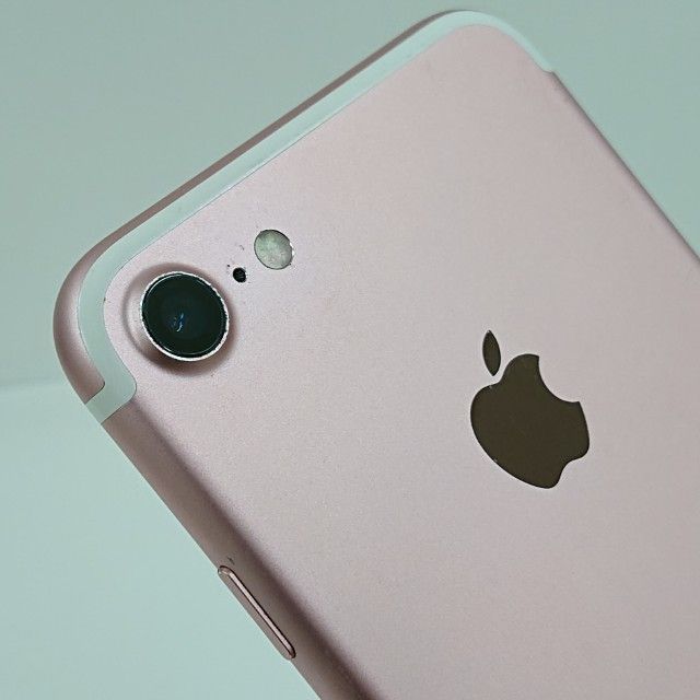 iPhone 7 256GB ローズゴールド バッテリー99％ ケース付 ドコモ iPhone7 128GB ドコモ ローズゴールド 送料無料 本体 c22759 - メルカリ