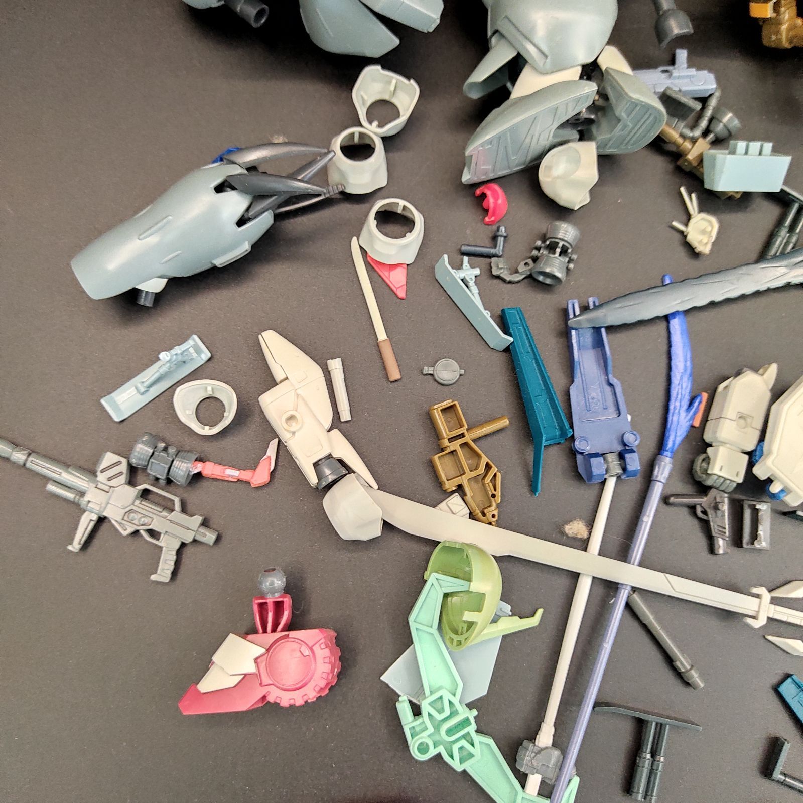 ガンプラ【未検品/ジャンク、パーツ取り用、キズ、ほこり、欠品多数