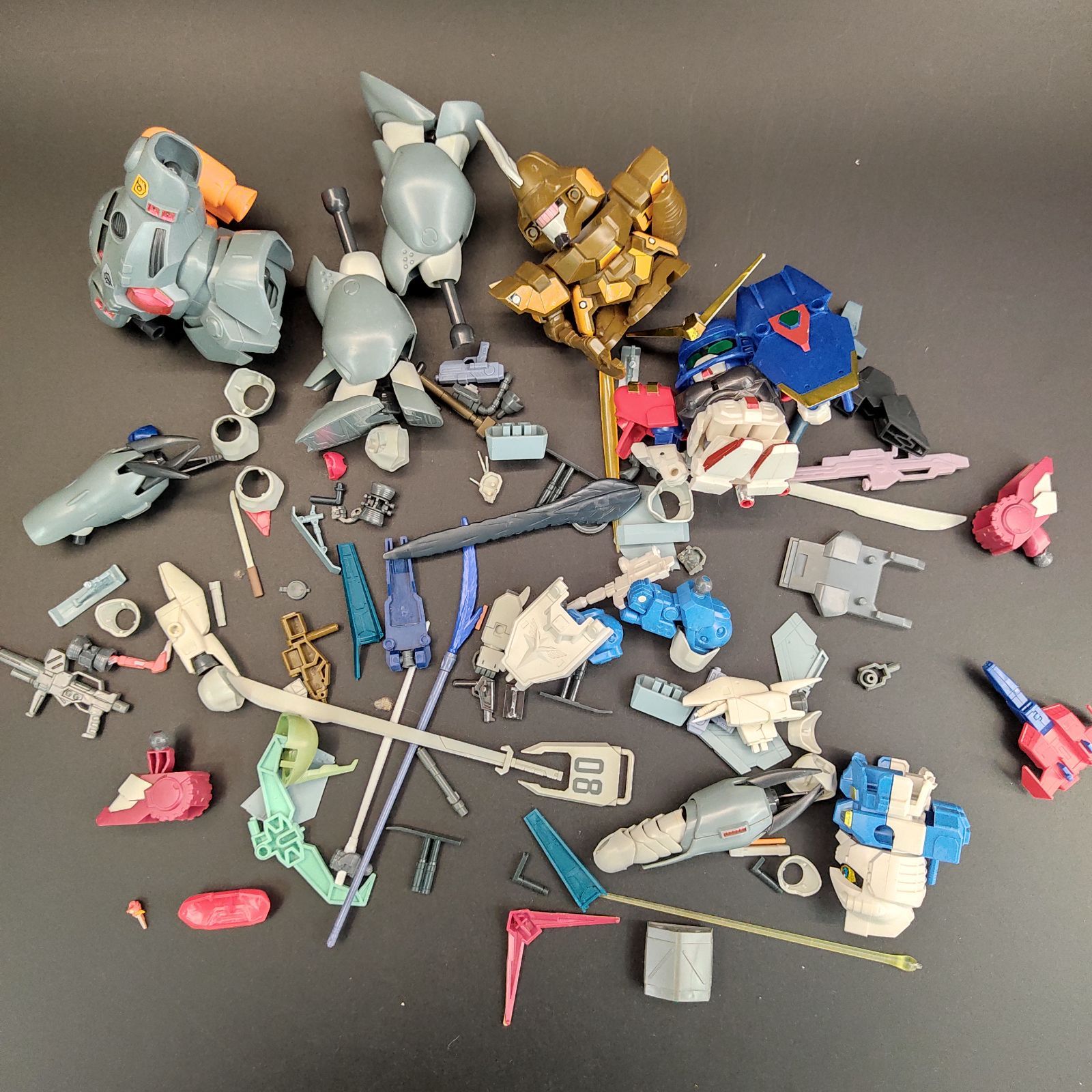 ガンプラ【未検品/ジャンク、パーツ取り用、キズ、ほこり、欠品多数