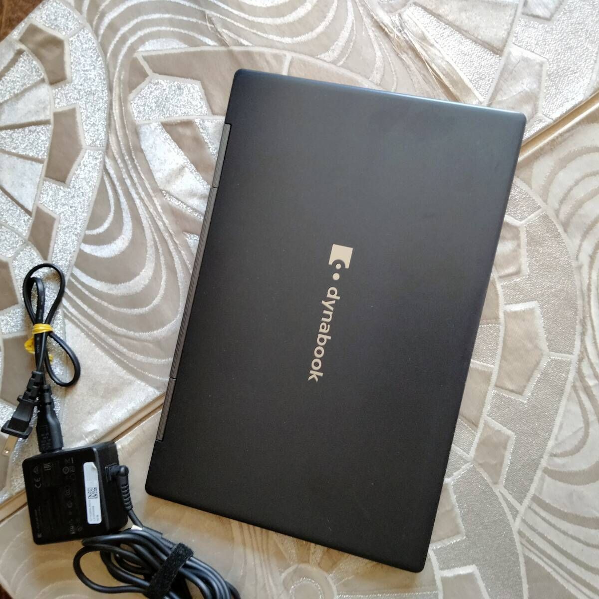 東芝 V83HS 11世代i5 16GB 256GB SSD - メルカリ