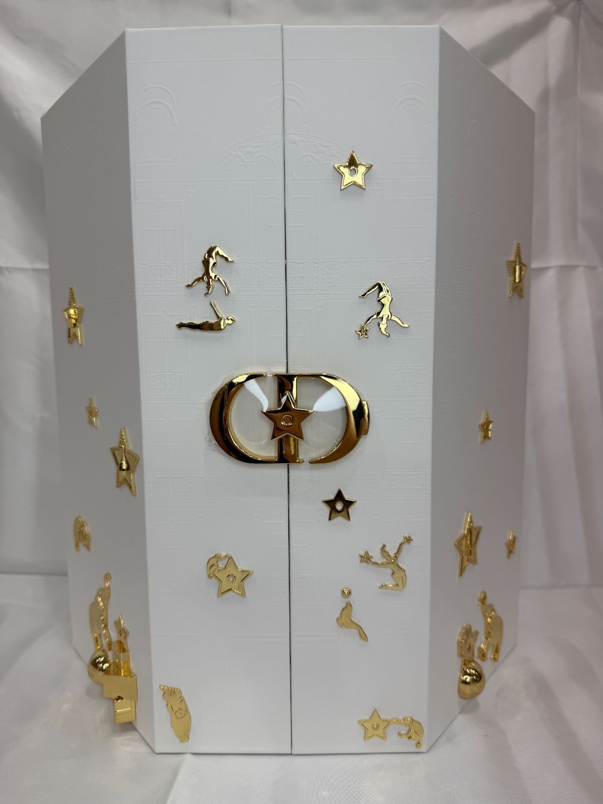 新品未使用 DIOR 2025 アドベントカレンダー 【箱のみ】 - メルカリ