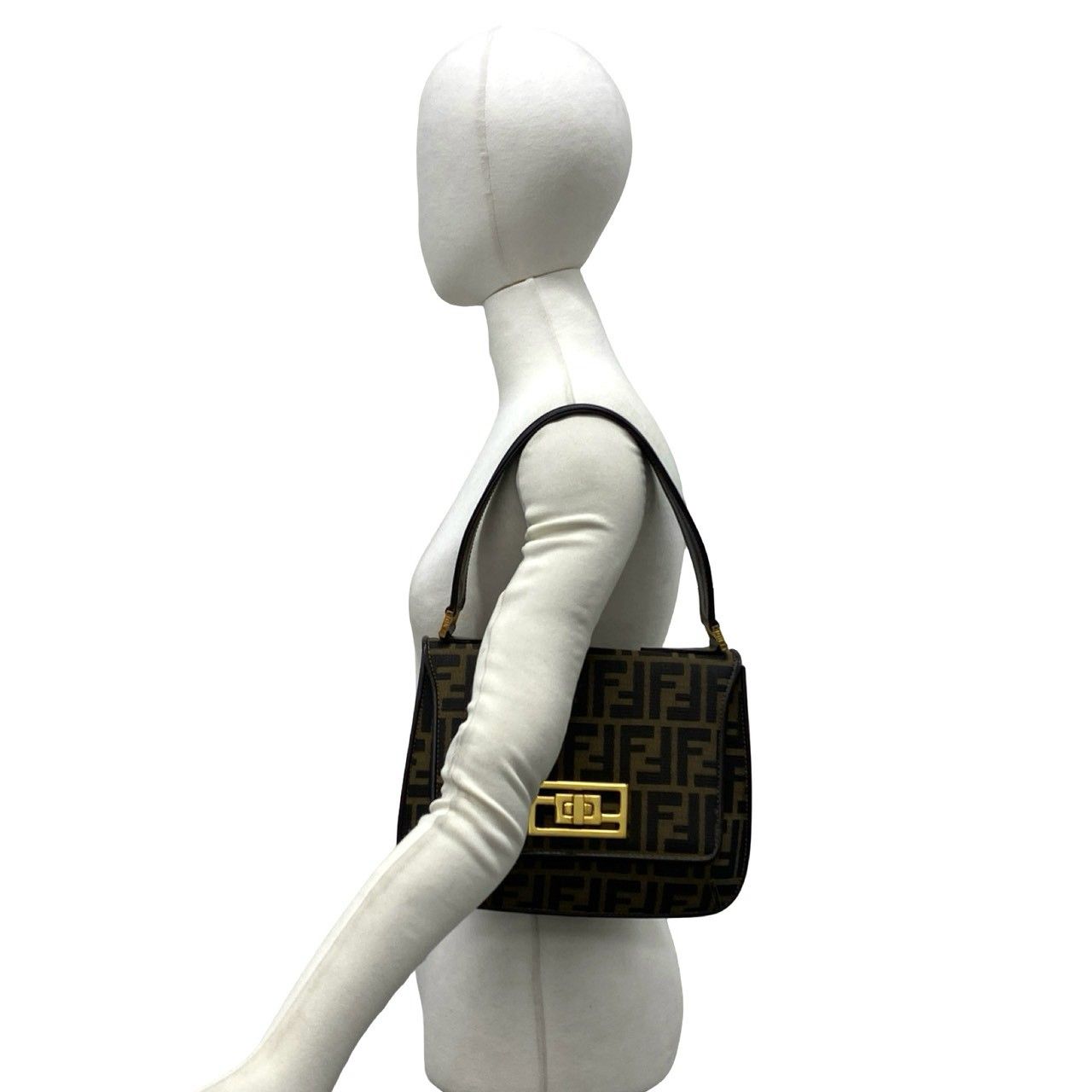 FENDI フェンディ ズッカ柄 ショルダーバッグ FF金具 ほぼ未使用 袋 