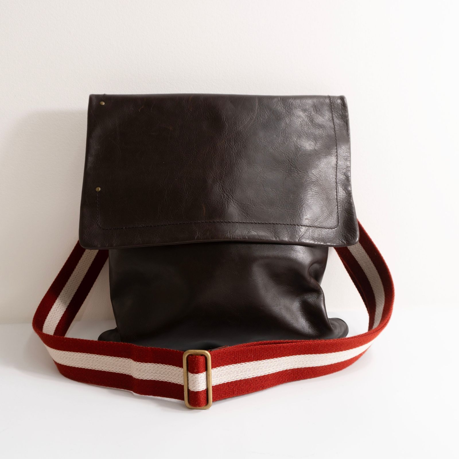 美品】BALLY 【 レザー ショルダーバッグ】ブラウン トレイン