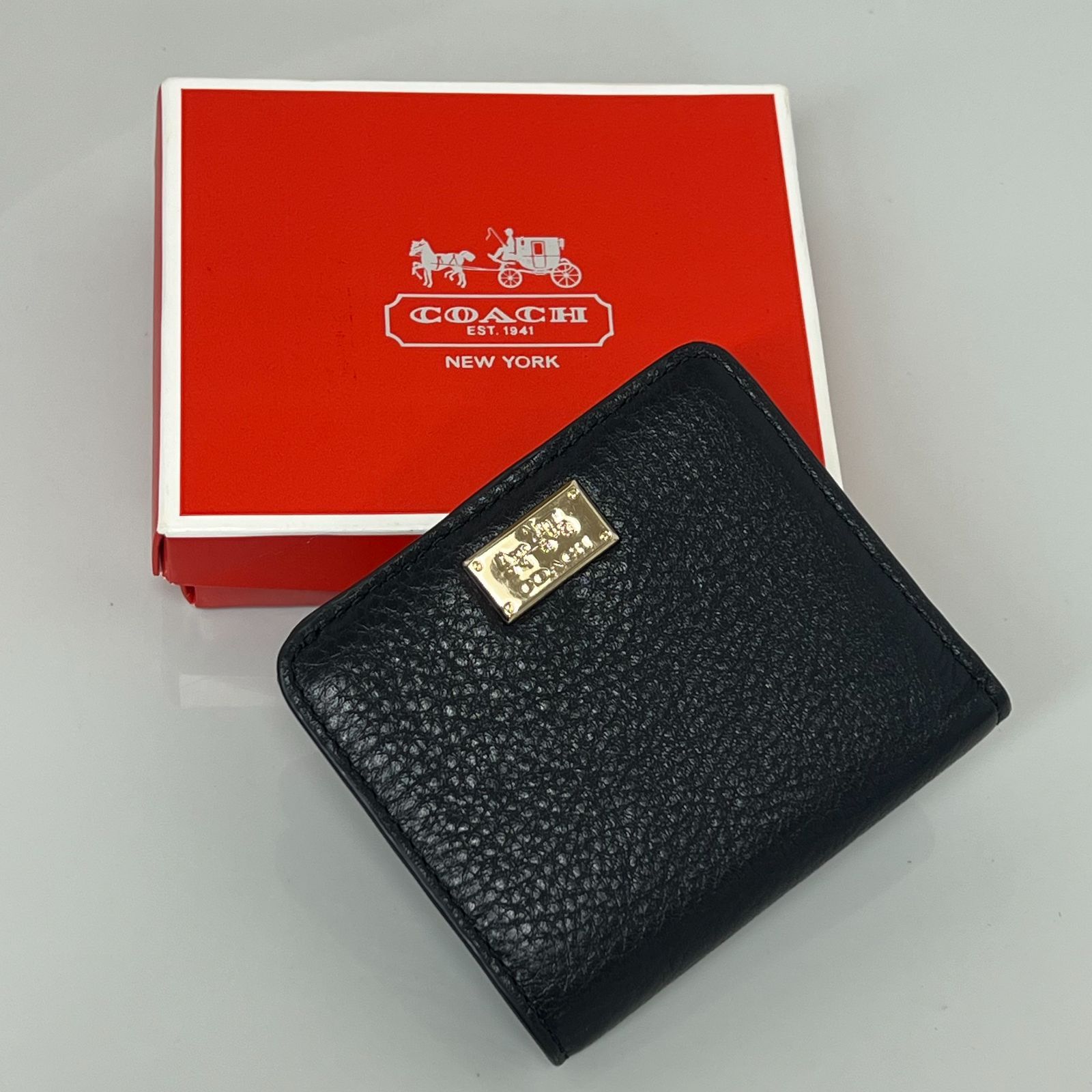 箱付き美品】COACH コーチ 二つ折り財布 レザー ブラック ゴールド金具