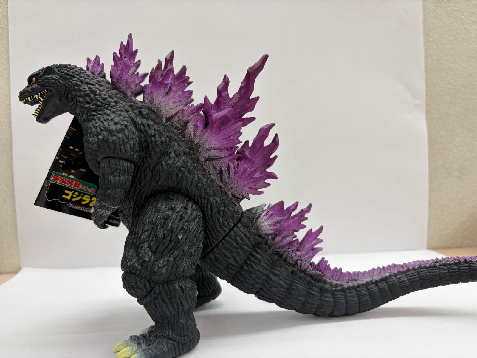 タグ付き美品】東宝怪獣シリーズ ゴジラ2000 ミレニアム G-16 ソフビ