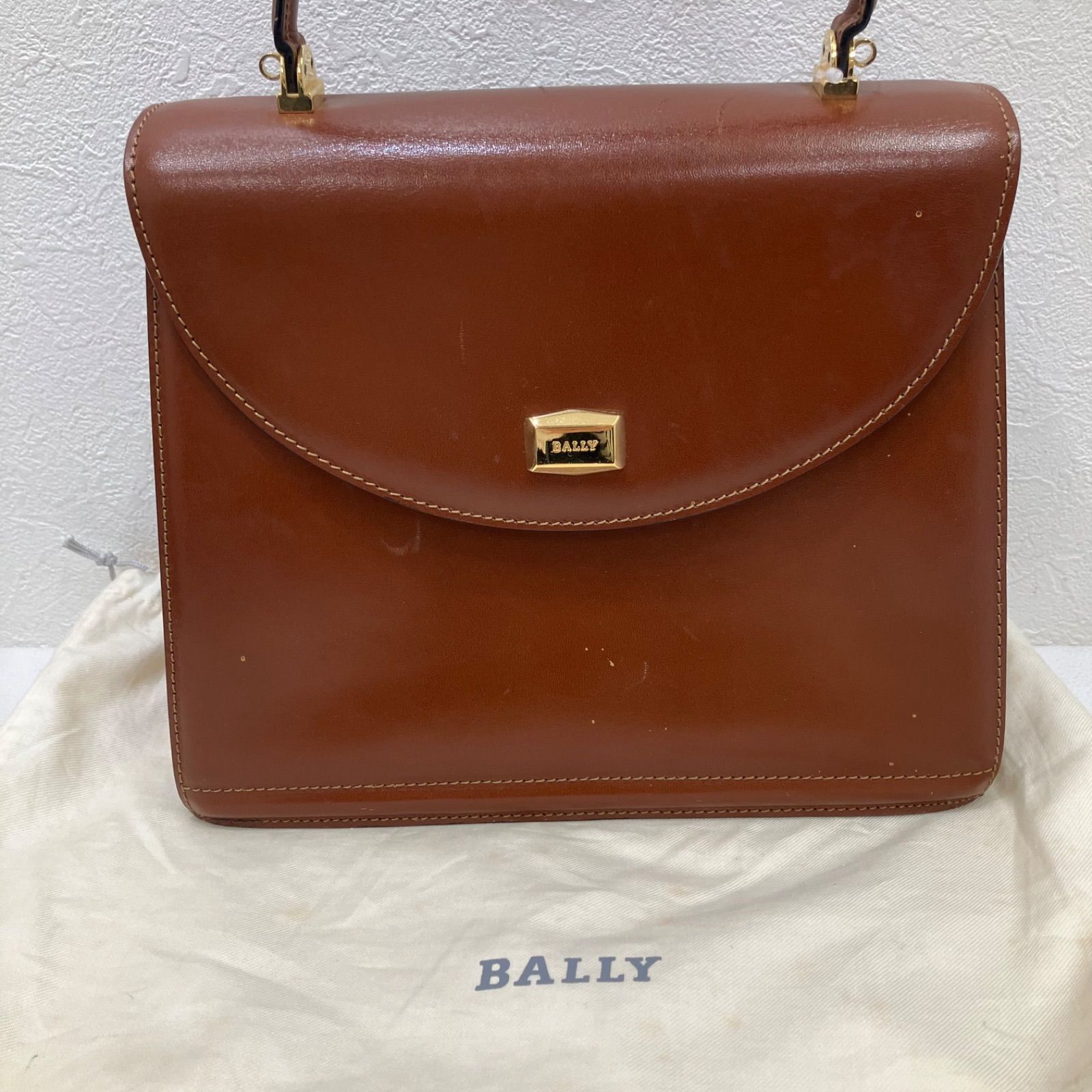 BALLY ショルダーバッグ ブラウン レザー 保存袋付き T－11 BALLY バリー ハンドバッグ ショルダーバッグ ショルダー付き
