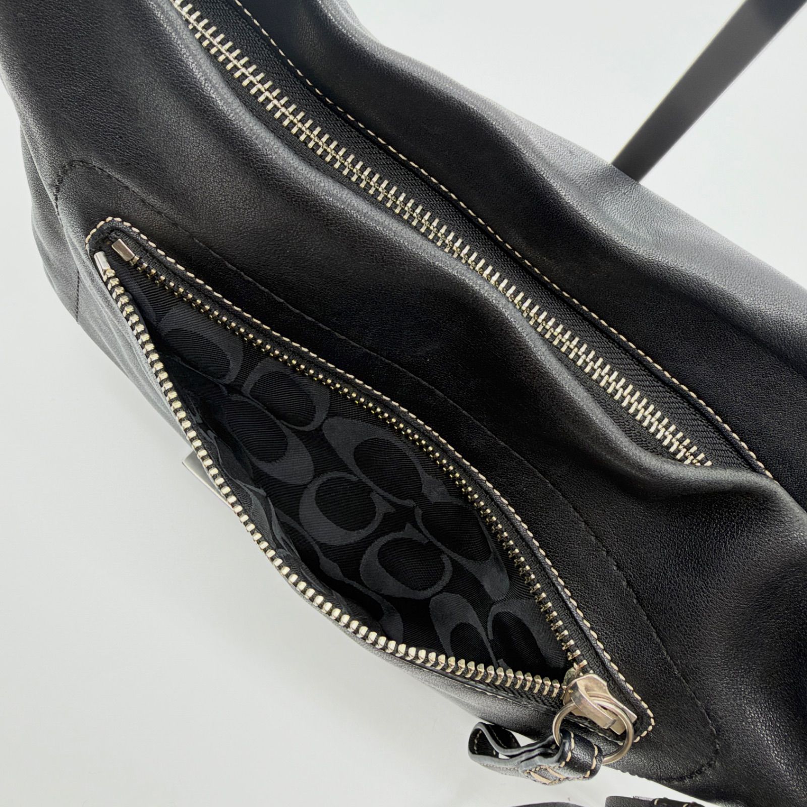 COACH コーチ ショルダーバッグ ワンショルダー レザー 黒 タッセル 