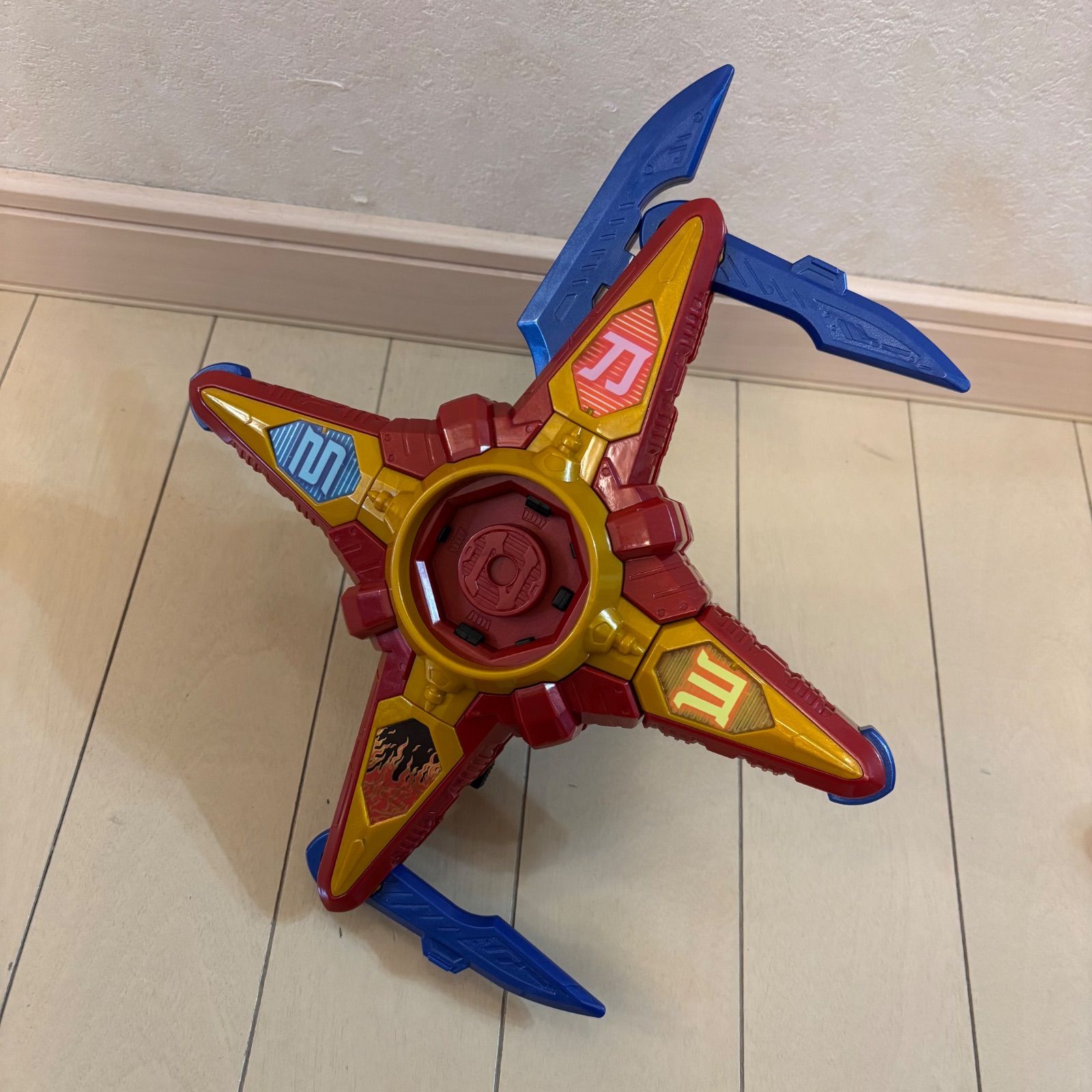手裏剣戦隊ニンニンジャー DX開口忍砲ガマガマ銃 DX三段忍撃カラクリ