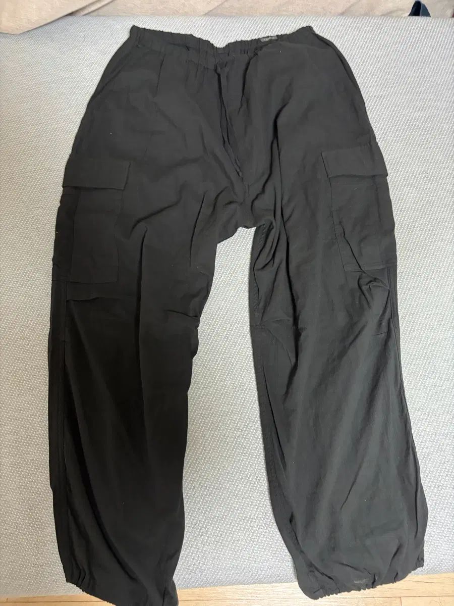comoli 24ss 6p パンツ