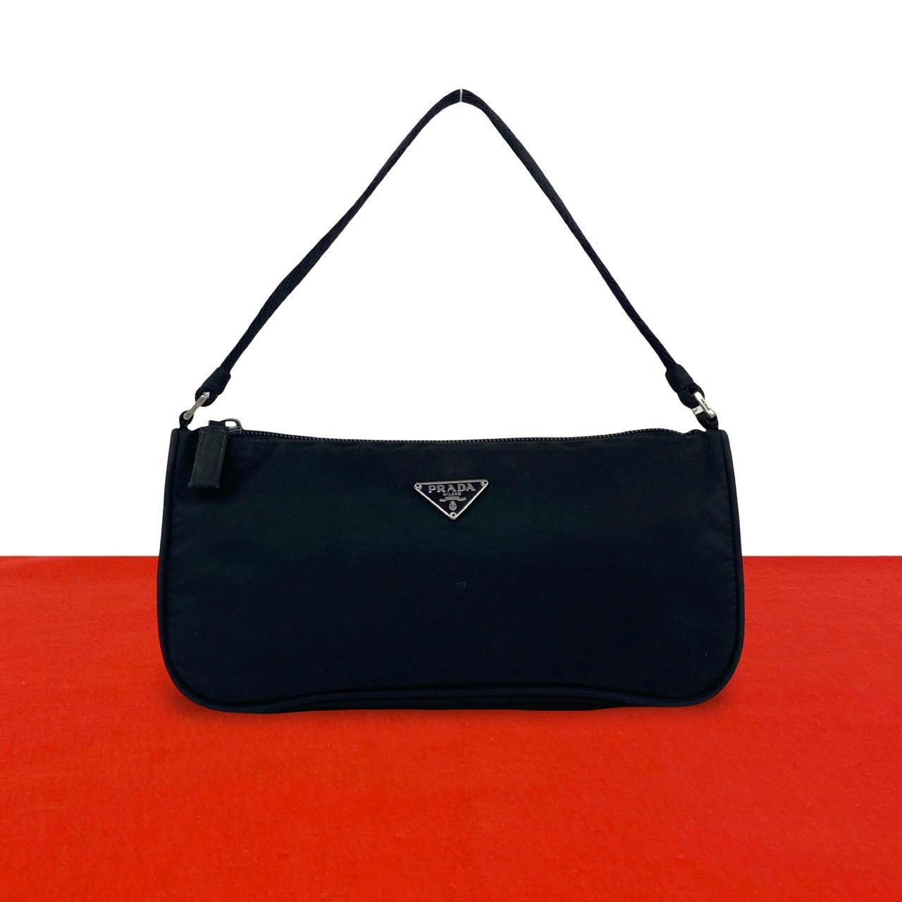 極 美品 PRADA プラダ 三角ロゴ トライアングル プレート 金具