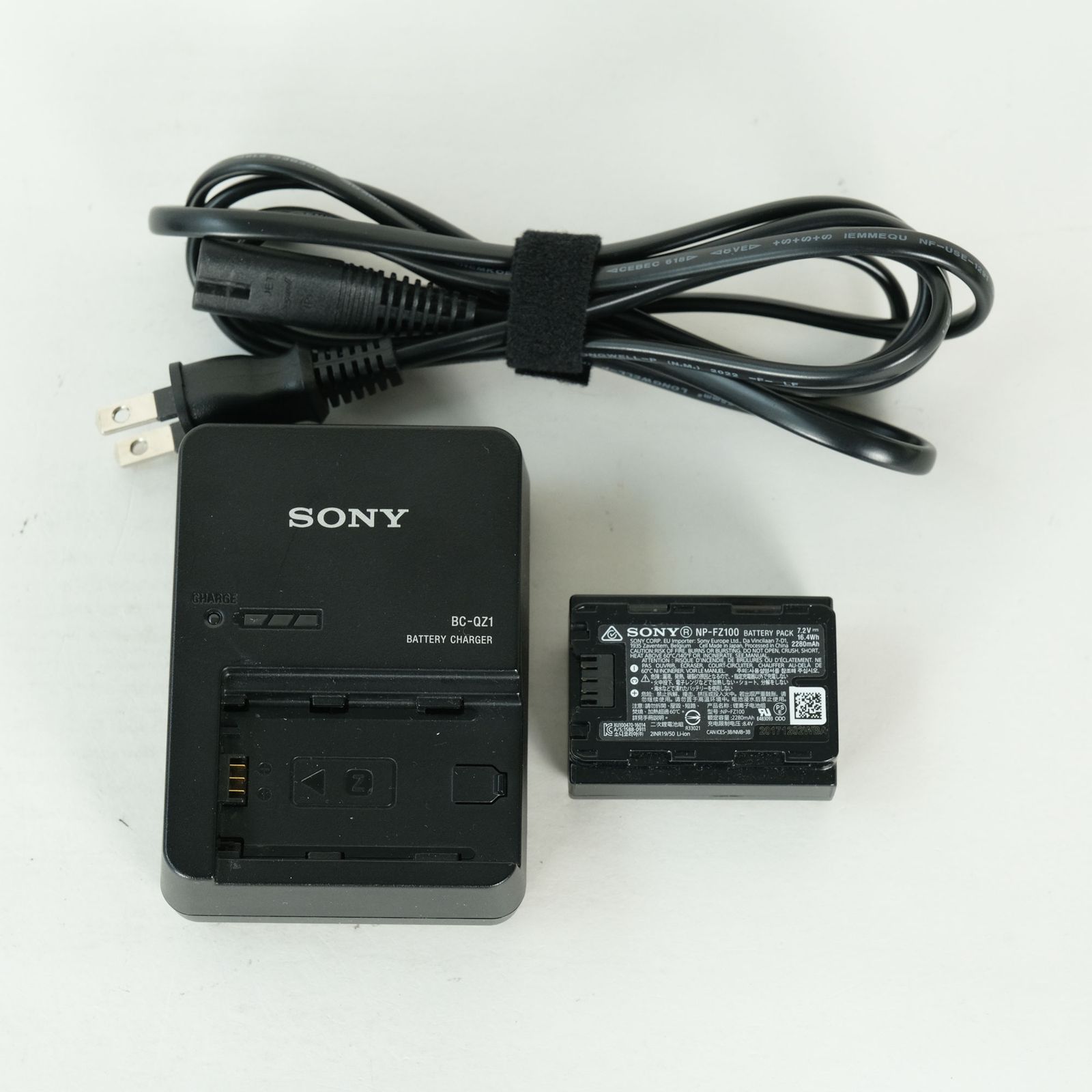 良品 | シャッター数124,790回｜チャージャー付] SONY α7 III（ILCE