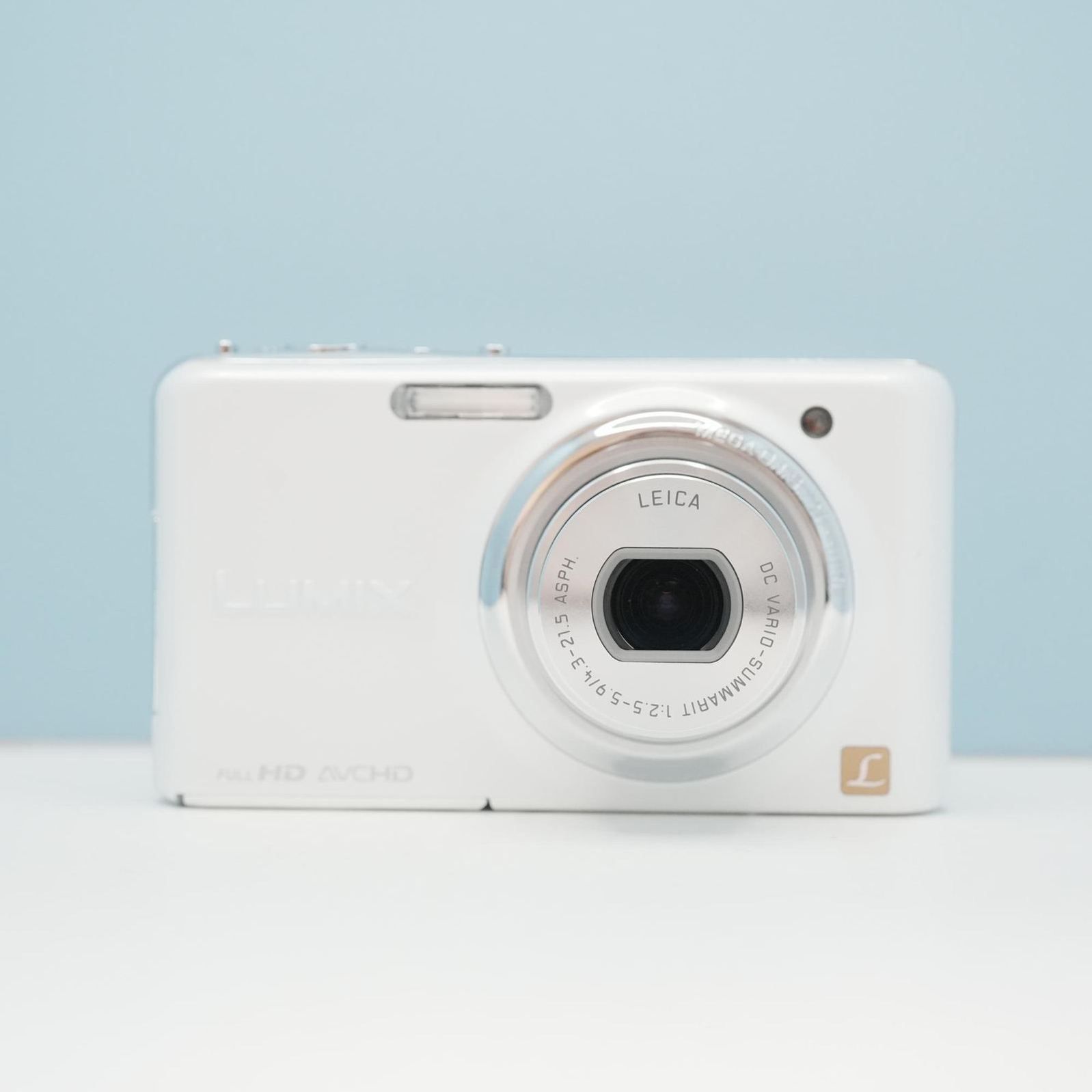 Panasonic LUMIX DMC-FX77 デジカメ スマホ転送OK フルセット シロクマ Panasonic LUMIX DMC-FX77 デジカメ スマホ転送OK フルセット シロクマ