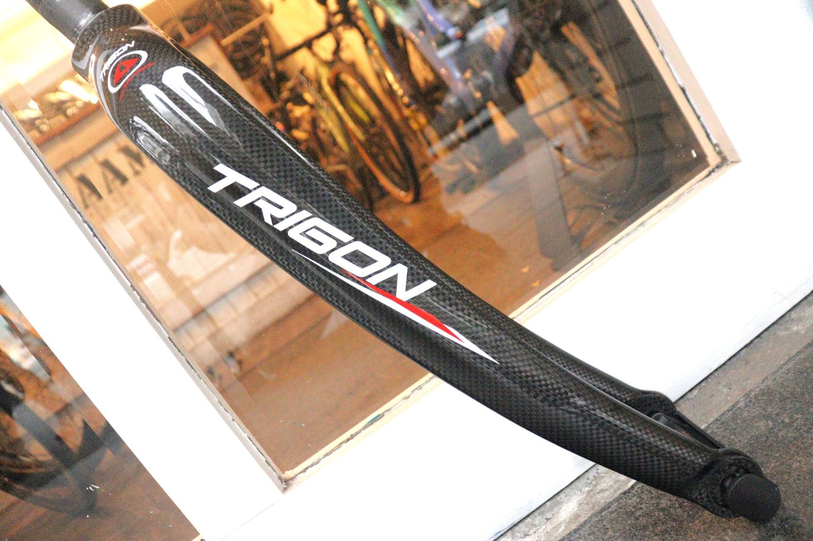 トライゴン TRIGON カーボン フロントフォーク マウンテンバイク MTB