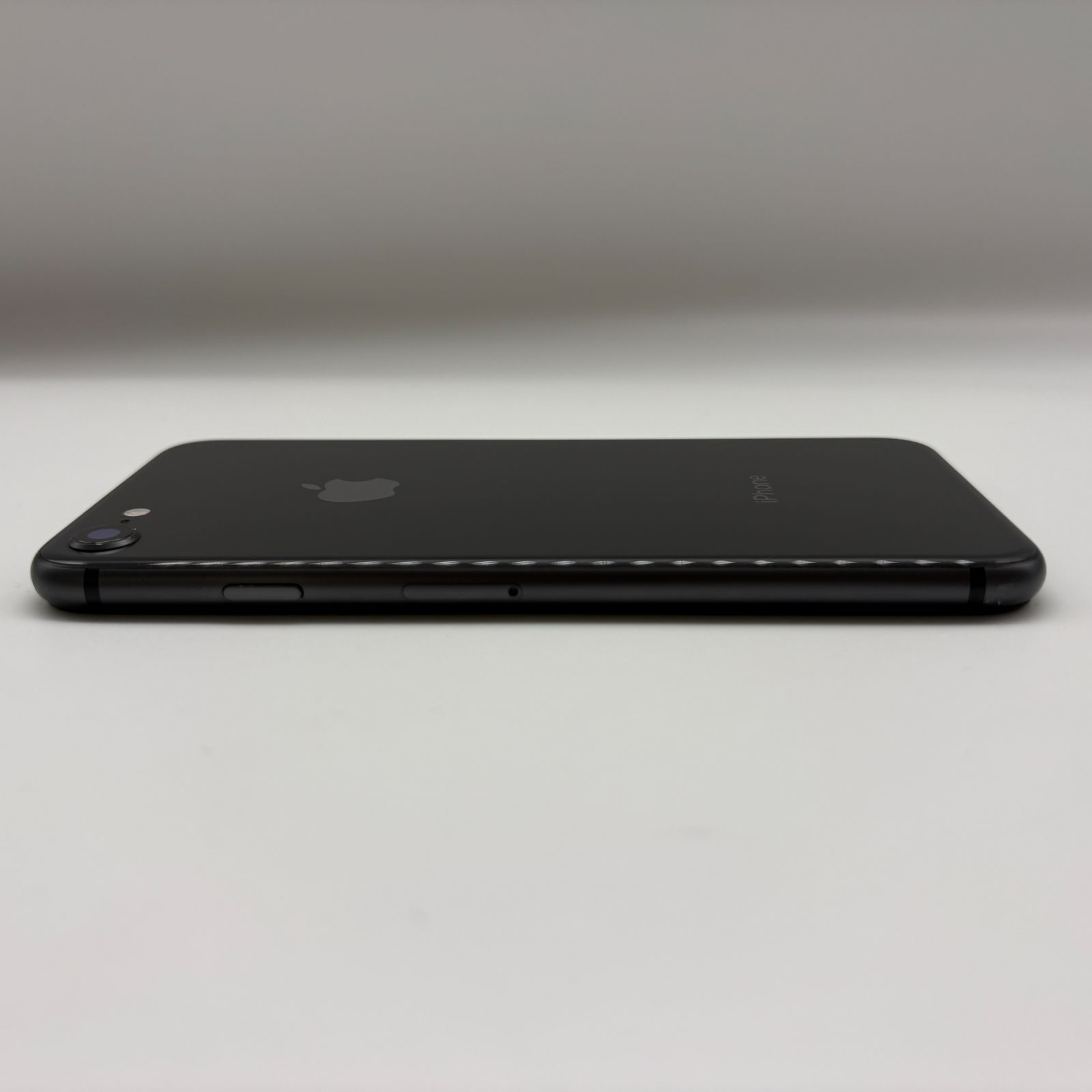 iPhone8 64GB ブラック Apple SIMフリー - メルカリ