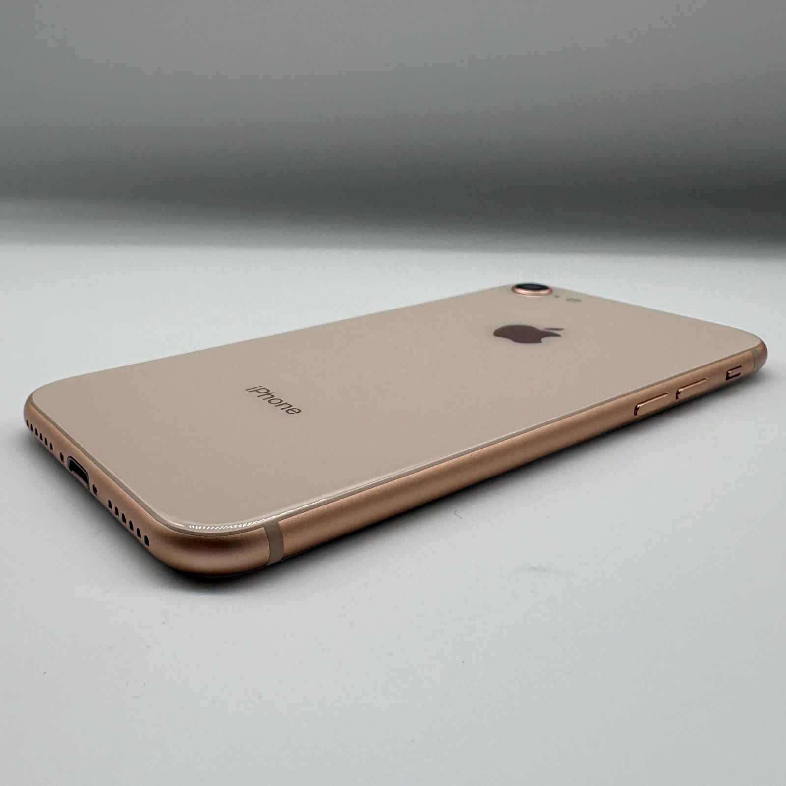 iPhone8 64GB ゴールド Apple SIMフリー - メルカリ