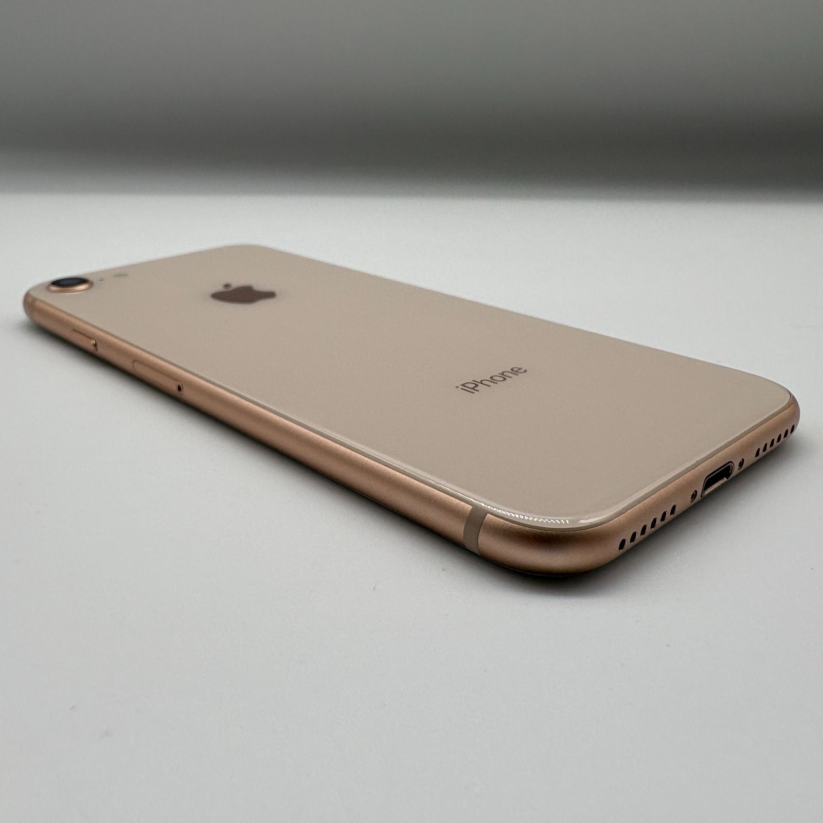 iPhone8 64GB ゴールド Apple SIMフリー - メルカリ