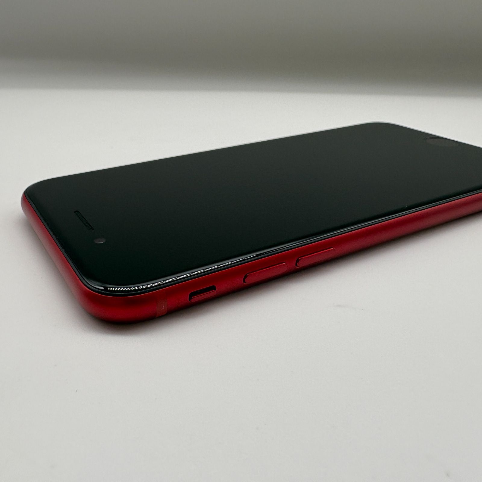 iPhone8 64GB レッド SIMフリー - メルカリ