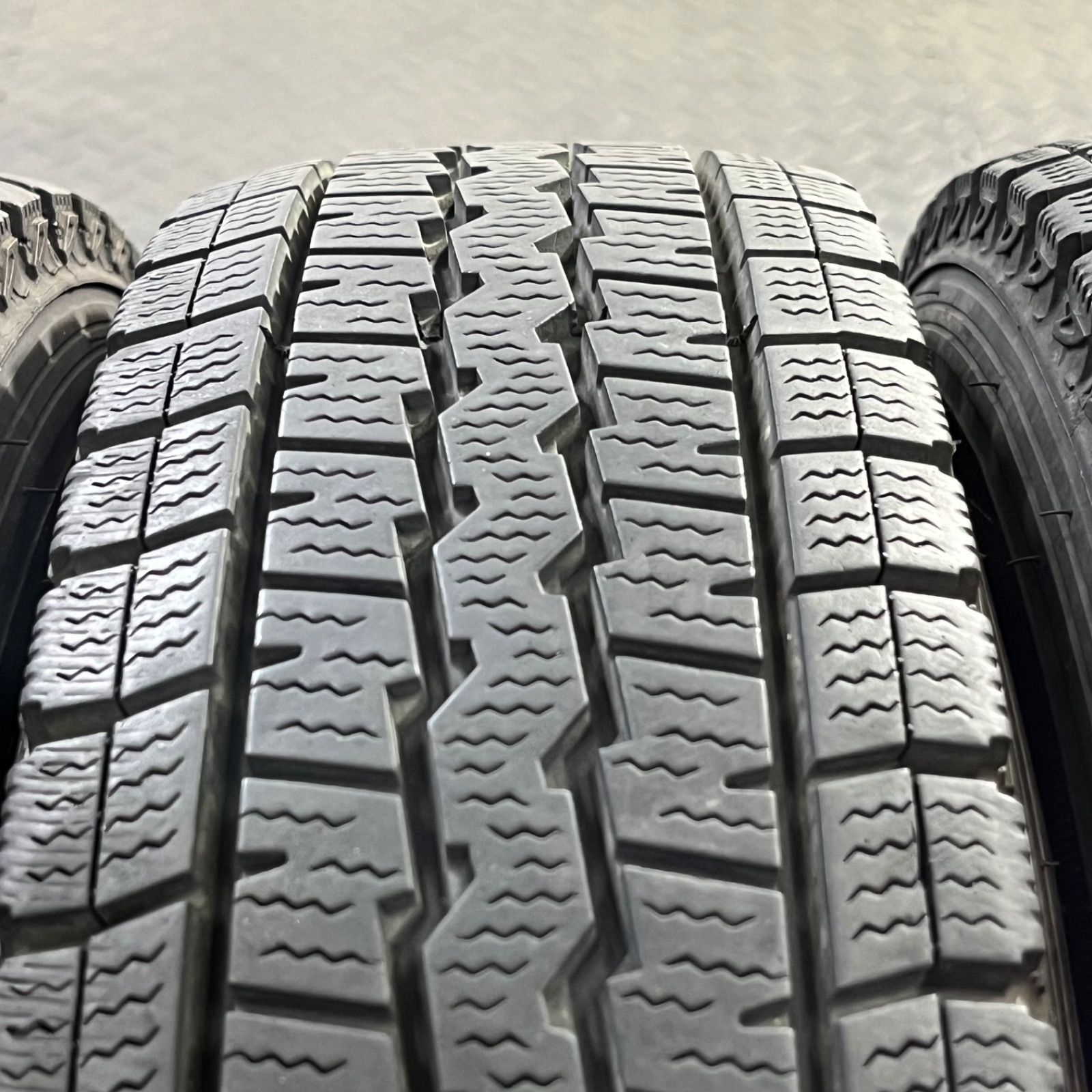 21/22年製 145R12 6PR LT ダンロップ ウインターマックスSV01 スズキ