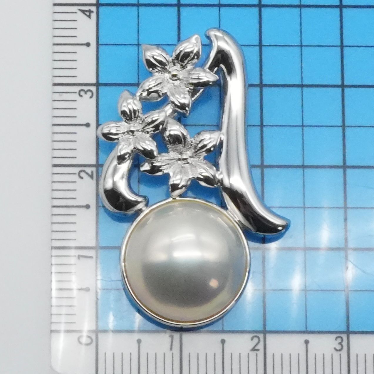 美品 タサキ マベパール シルバー ネックレストップ TASAKI ペンダント