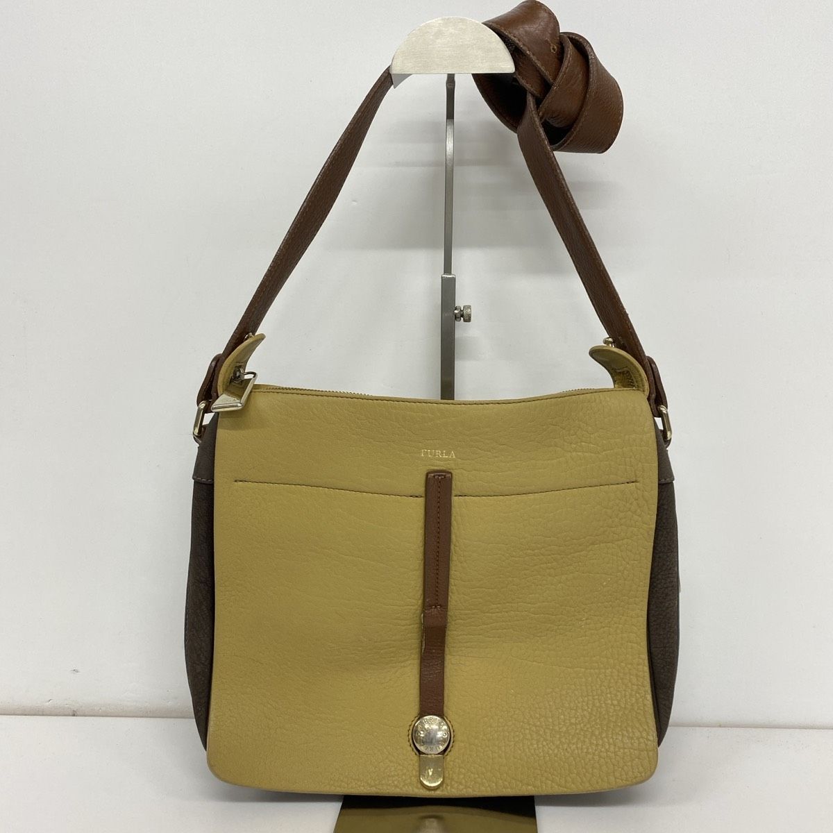 FURLA/フルラ レザー ショルダーバッグ/肩掛けバッグ ベージュ 
