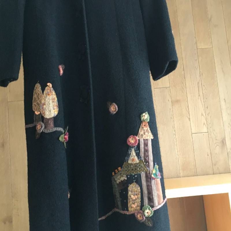 美品 non non dorl（ノンノンドール） 刺繍 装飾 ロング コート - メルカリ