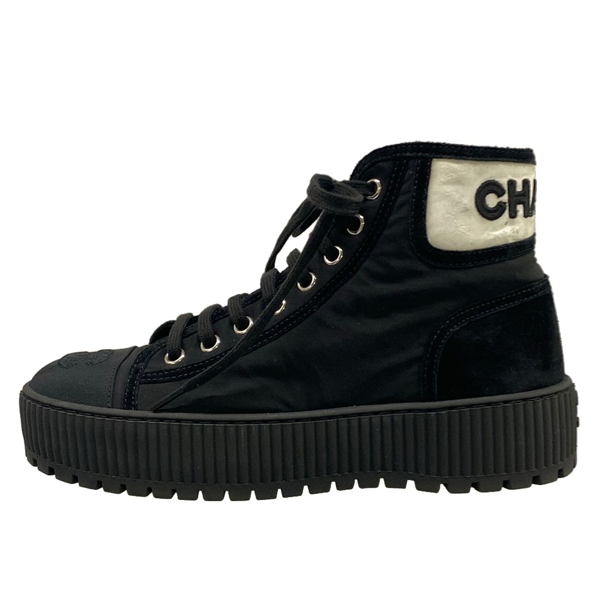 CHANEL(シャネル) スニーカー 36 C レディース - G38091 黒×白 ハイカット