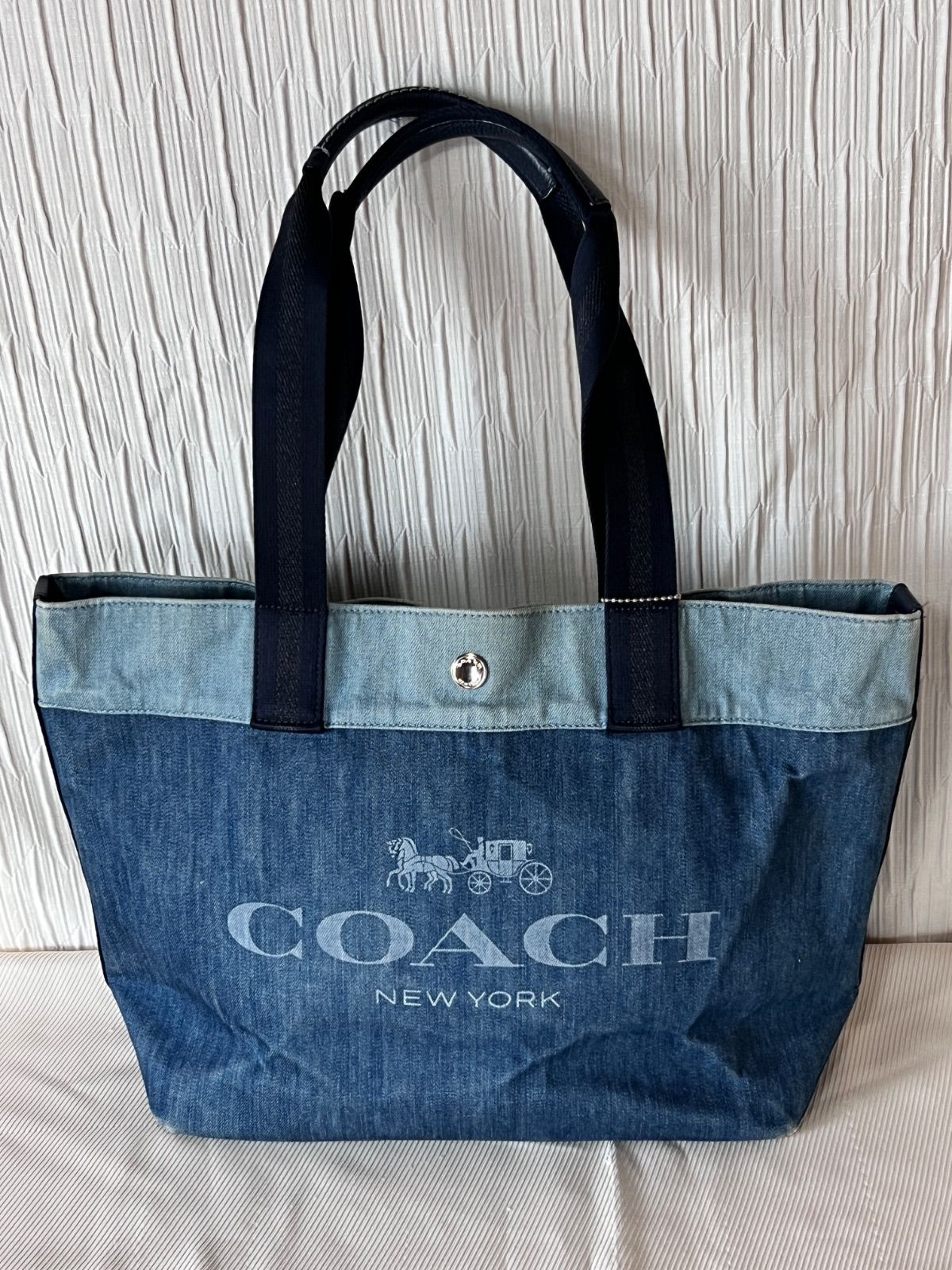 COACH コーチ デニム トートバッグ 馬車ロゴ 91131 チャーム付き