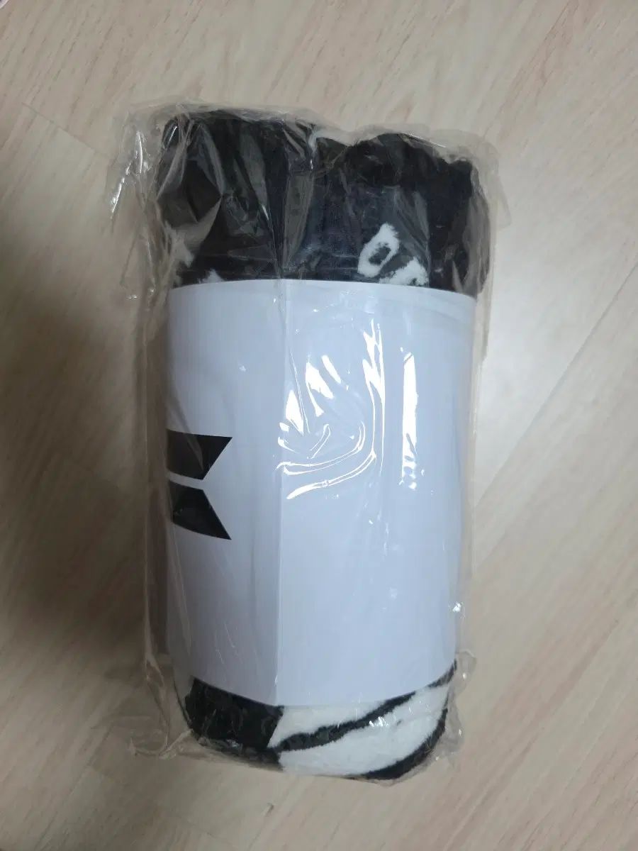 BTS SPEAK YOURSELF FILA ブランケット 未開封商品 - メルカリ