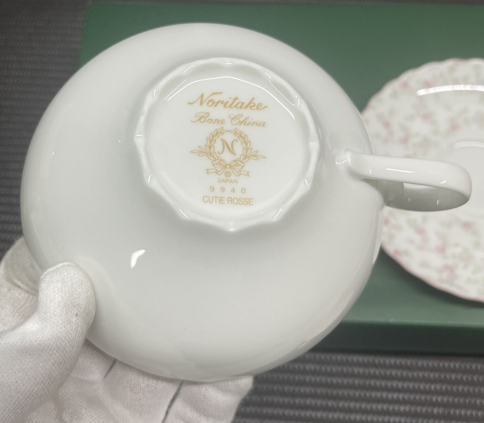 ◇ Noritake キューティーローズ ティー碗皿 ペアセット [ Y6641C