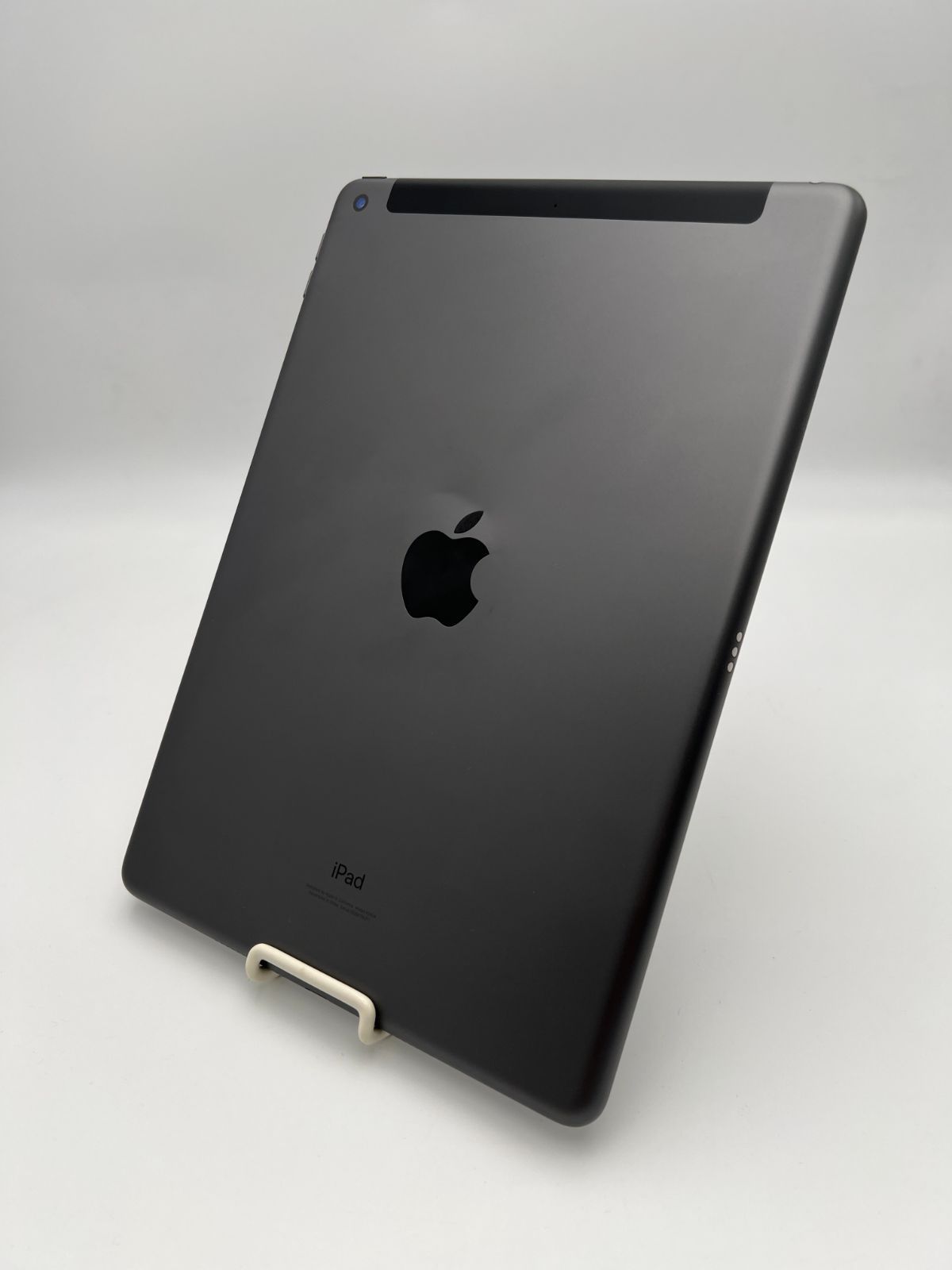 docomo iPad 10.2インチ 第9世代 64GB スペースグレイ 中古 - メルカリ