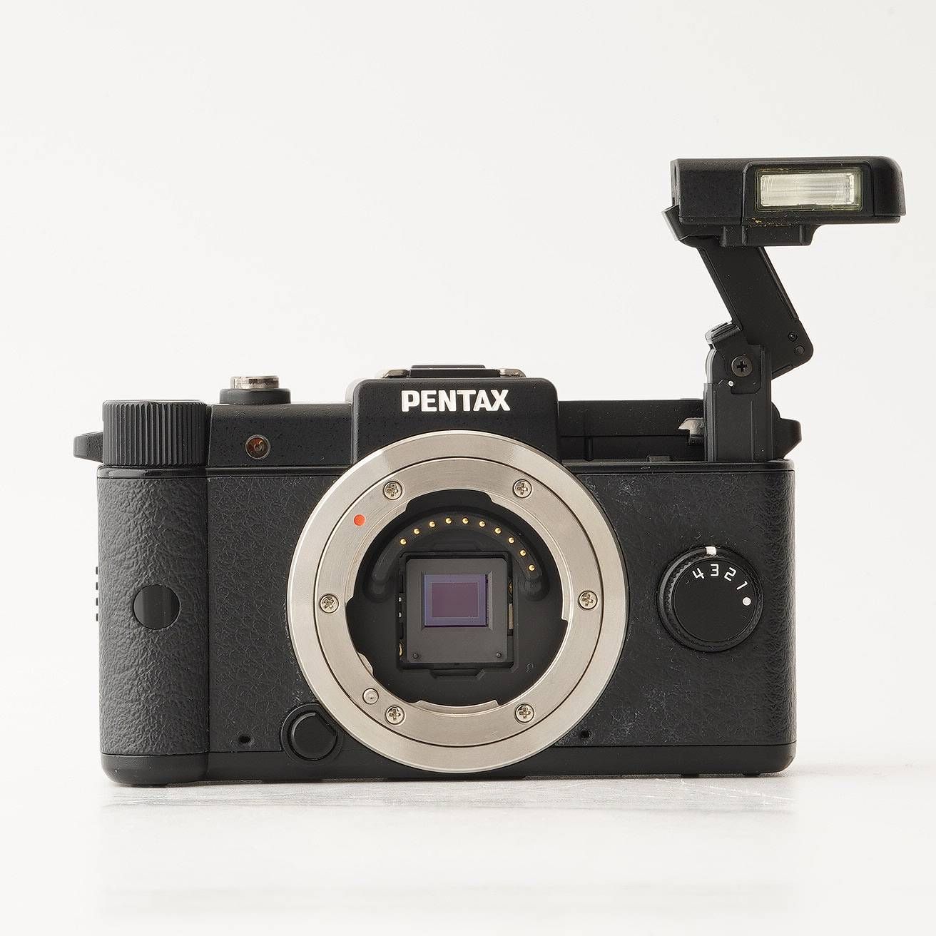 【美品】PENTAX Q ボディ ブラック ペンタックス Pentax PENTAX Q ボディ ブラック ミラーレス一眼カメラ