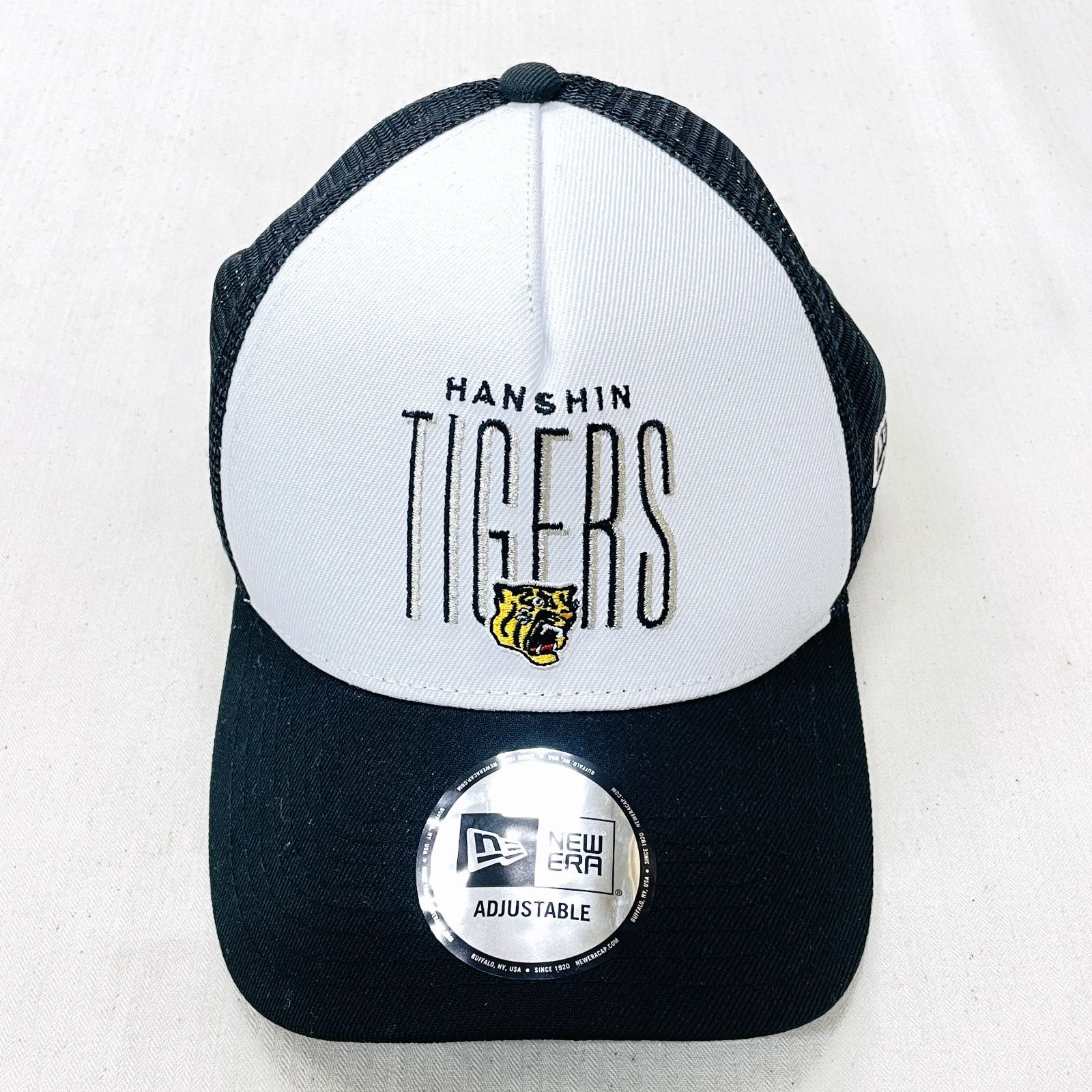 阪神タイガース　ニューエラ　ロゴ　メッシュ　キャップ　完売品 NEW ERA ニューエラ 阪神タイガース キャップ メッシュ BLK × WHT