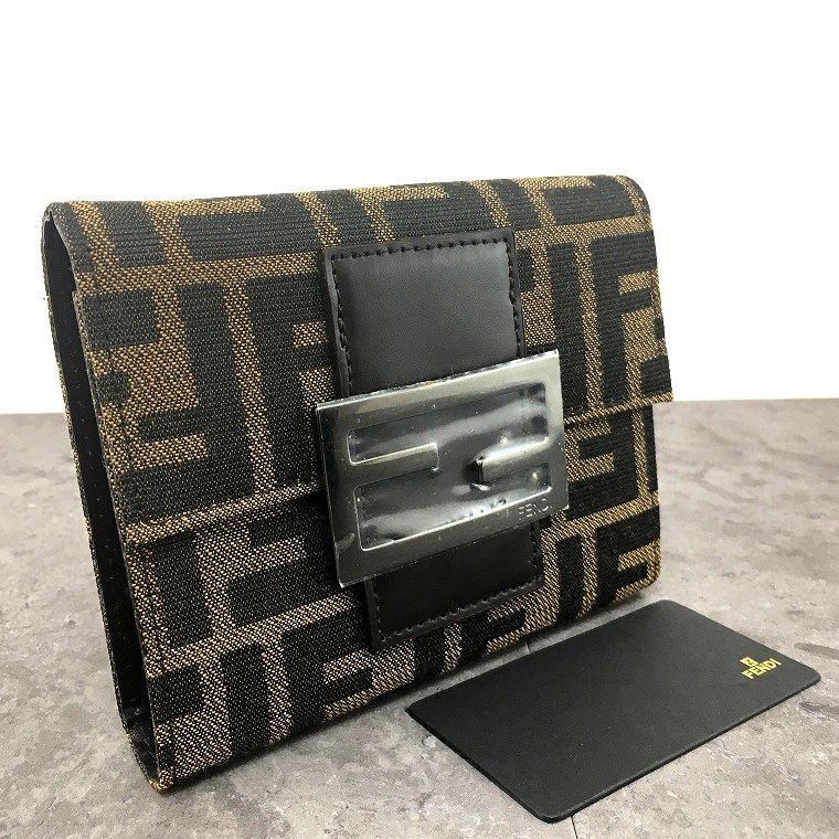 極美品 FENDI 三つ折り財布 8M0023 ズッカ柄 バゲット 158