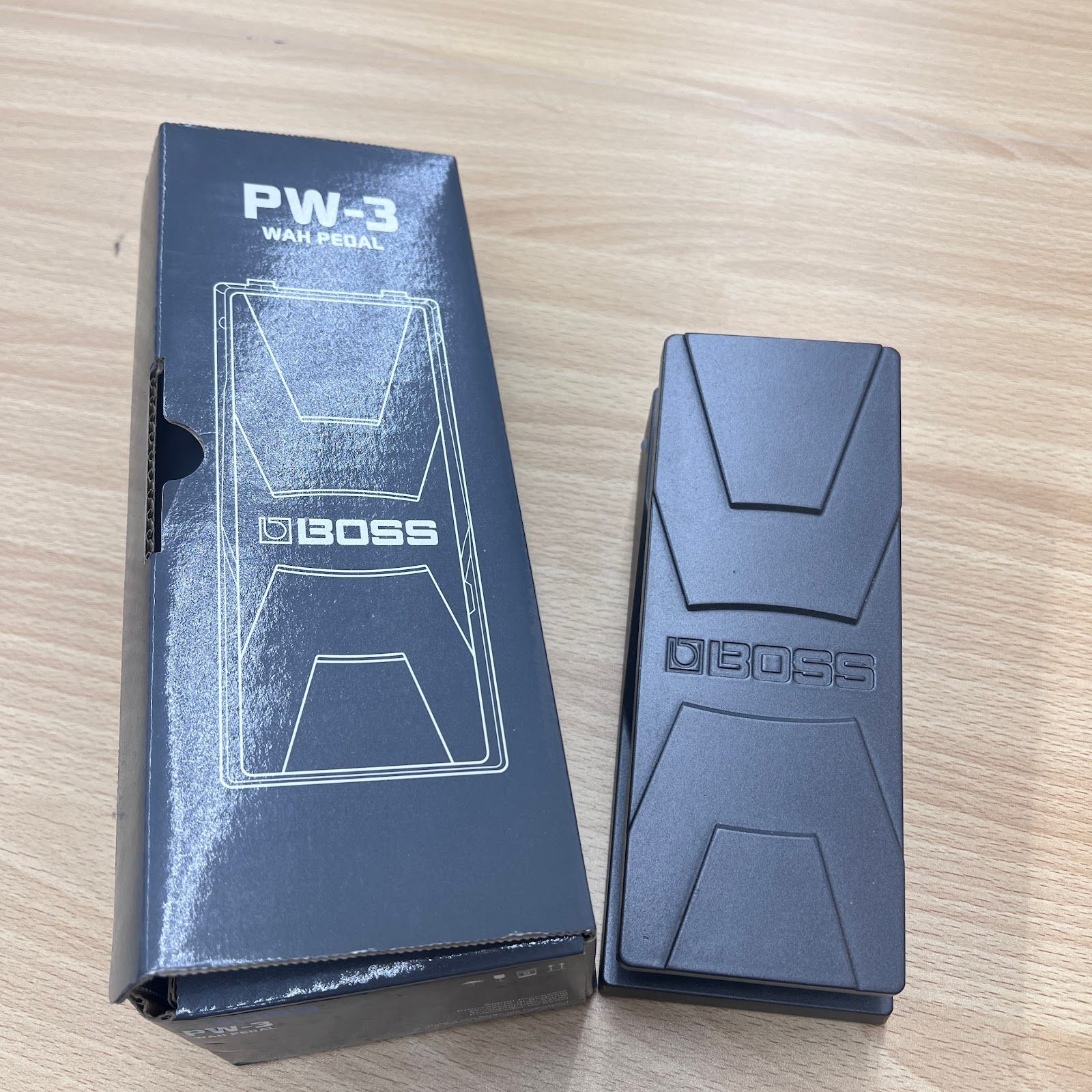 動作未確認】BOSS ボス PW-3 WAH PEDAL ワウペダル ギター