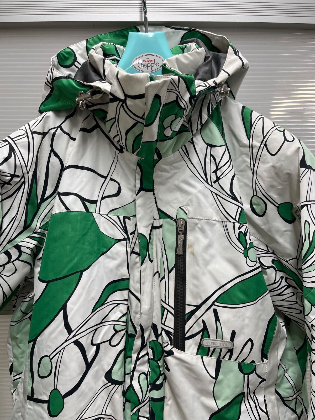 DESCENTE スキーウェア 女性用 グリーン 上下セット M 送料無料！！DESCENTE デサント レディーススキーウェア（ブランド違い
