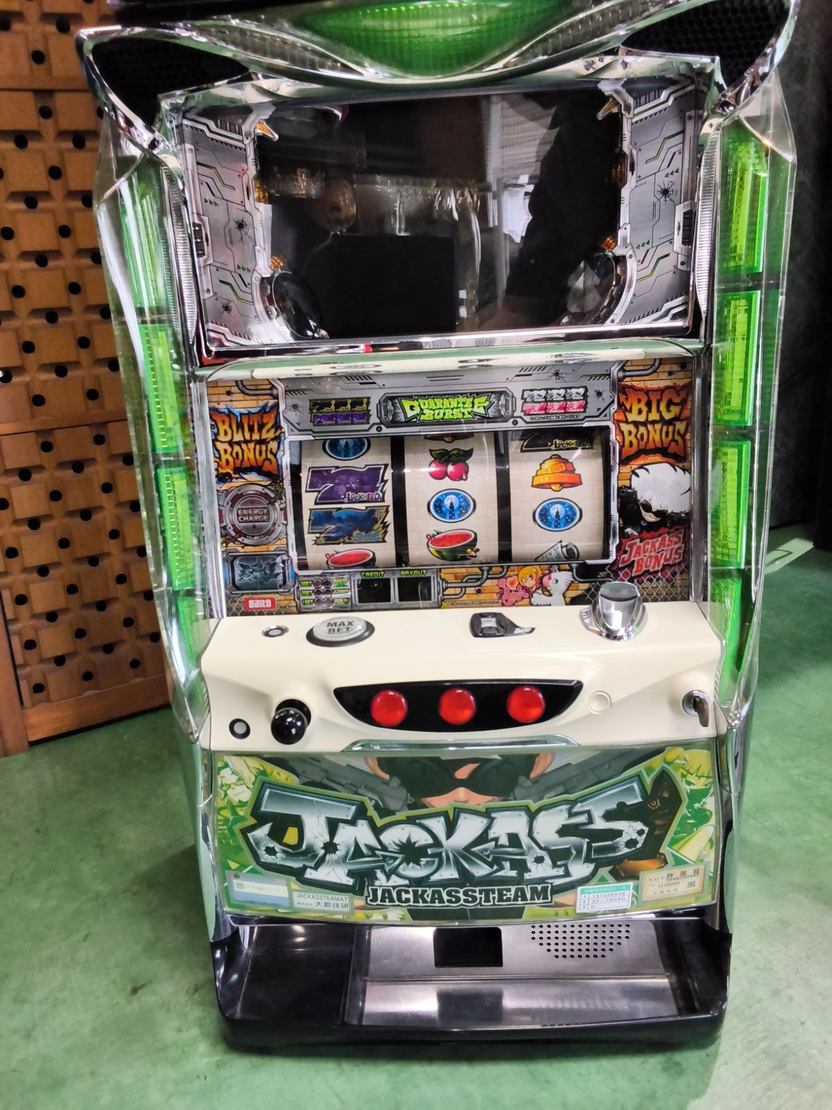 パチスロ 実機 JACKASSTEAM ジャッカスチーム コイン不要機 スロット