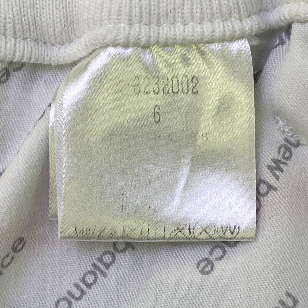 https://assets.mercari-shops-static.com/-/large/plain/2JXSqMZJaeZxMZJBiR29bv.jpg@jpg