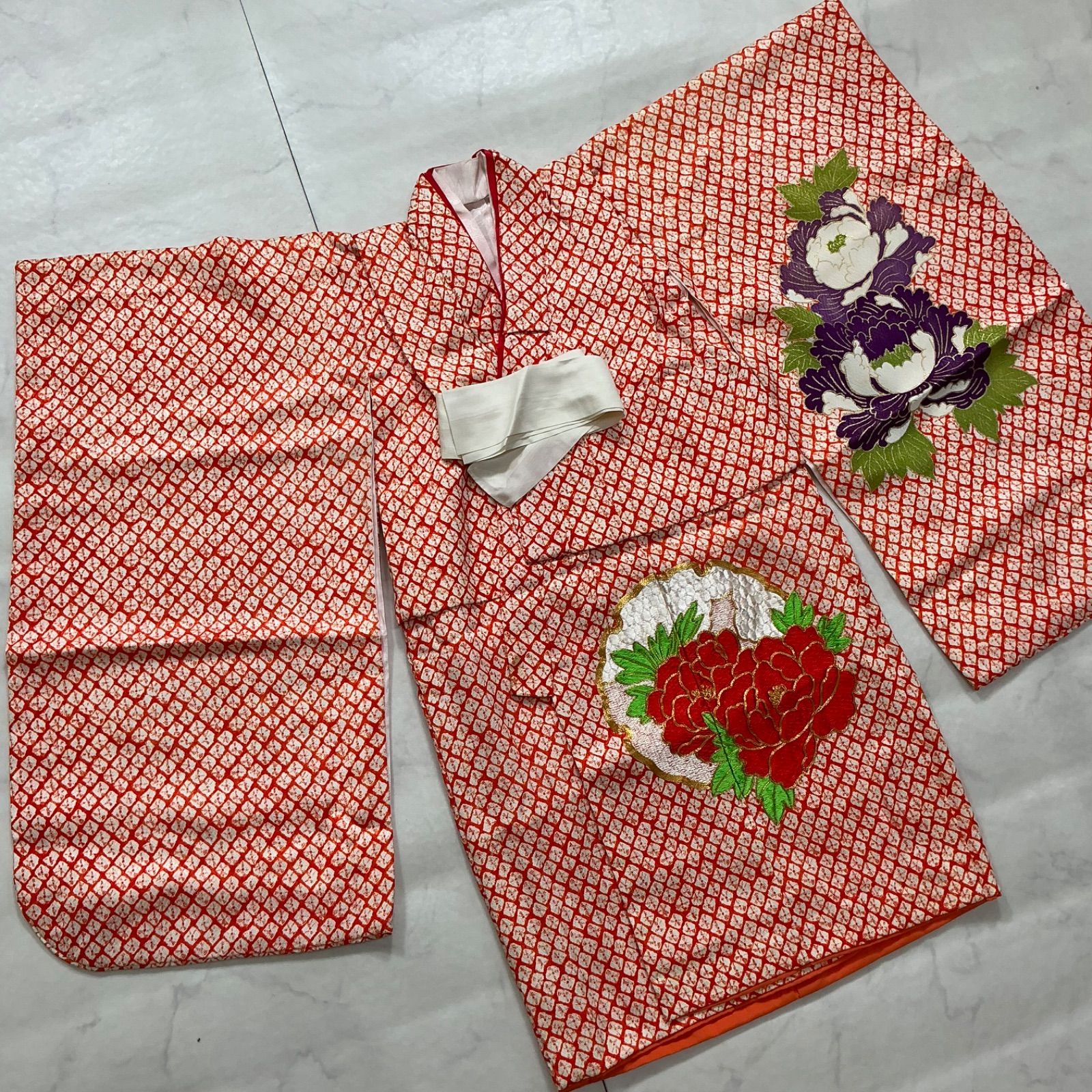 kimono+one◇3歳くらい用◇子供着物◇正絹◇七五三◇袷◇重ね衿◇金駒