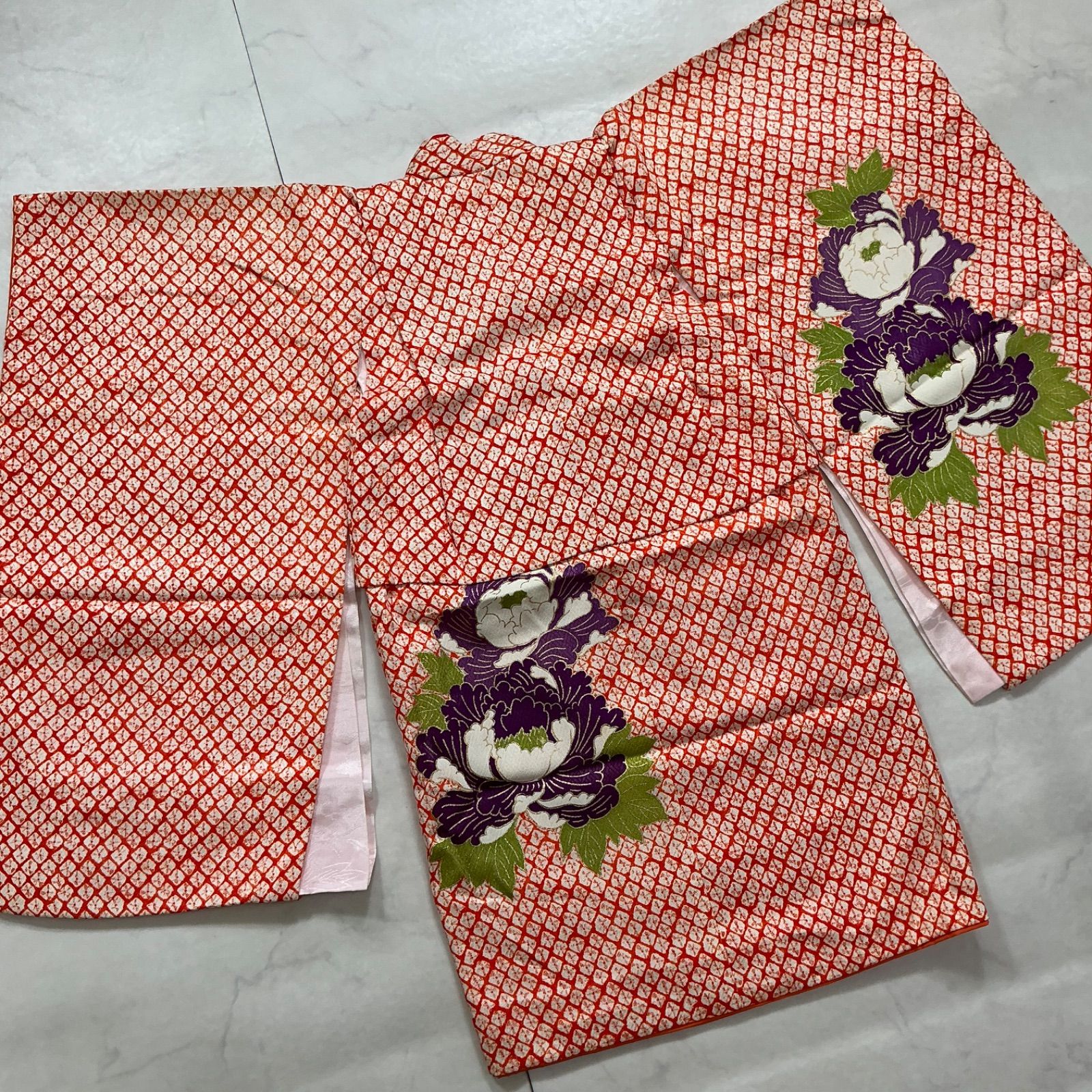 kimono+one◇3歳くらい用◇子供着物◇正絹◇七五三◇袷◇重ね衿◇金駒