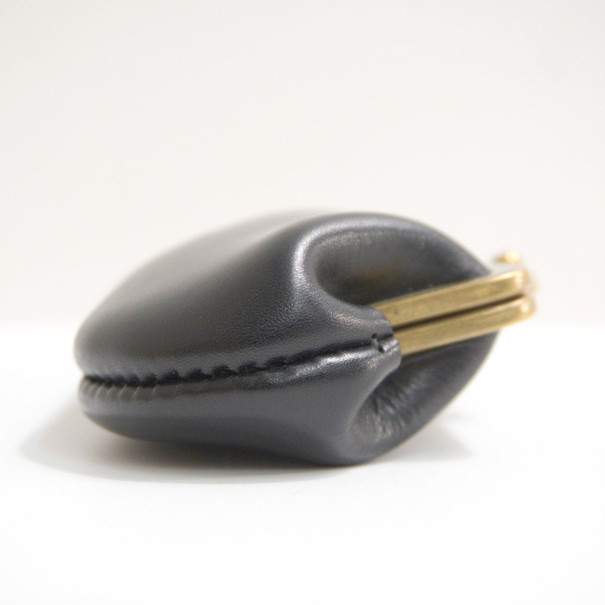 美品】N25【がま口財布M】レザー ブラック 26090663 - メルカリ