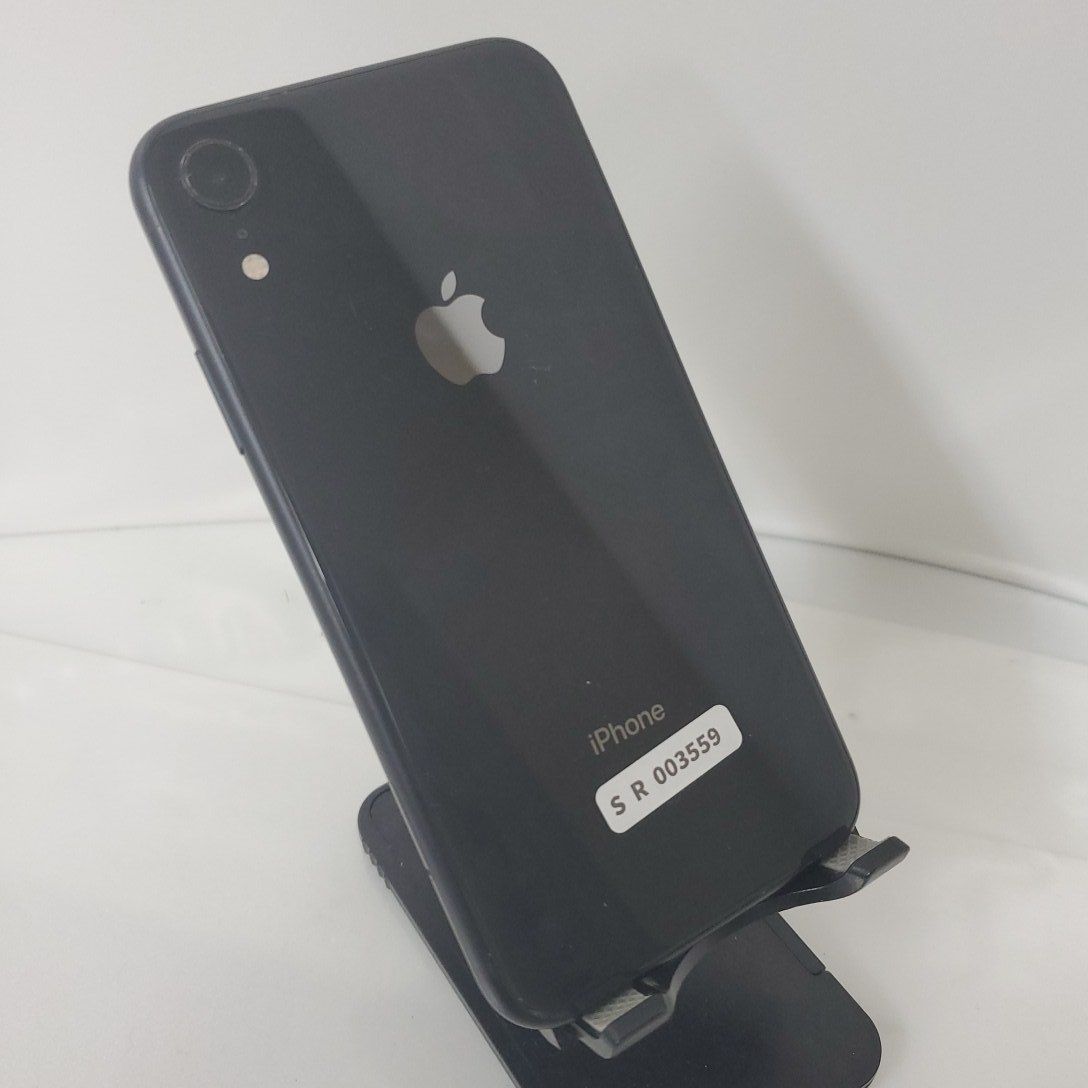 スマホ・Apple iPhone XR・SIMフリー・64GB・iOS 18・初期化済み！即