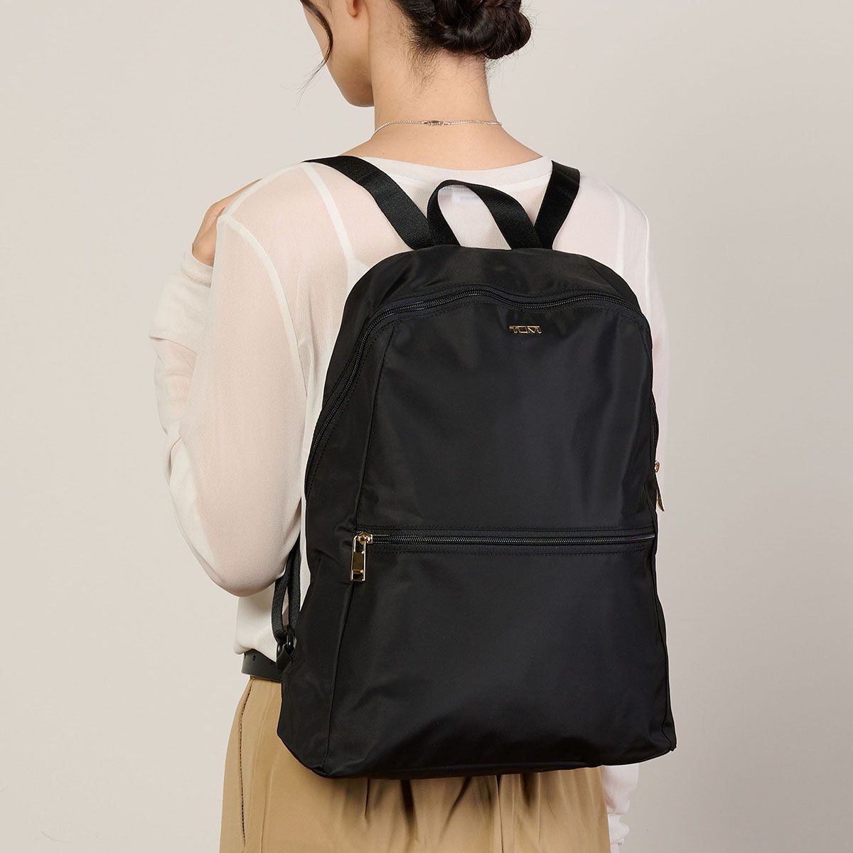 新品 トゥミ TUMI リュック ヴォヤジュール ブラック/ゴールド - メルカリ