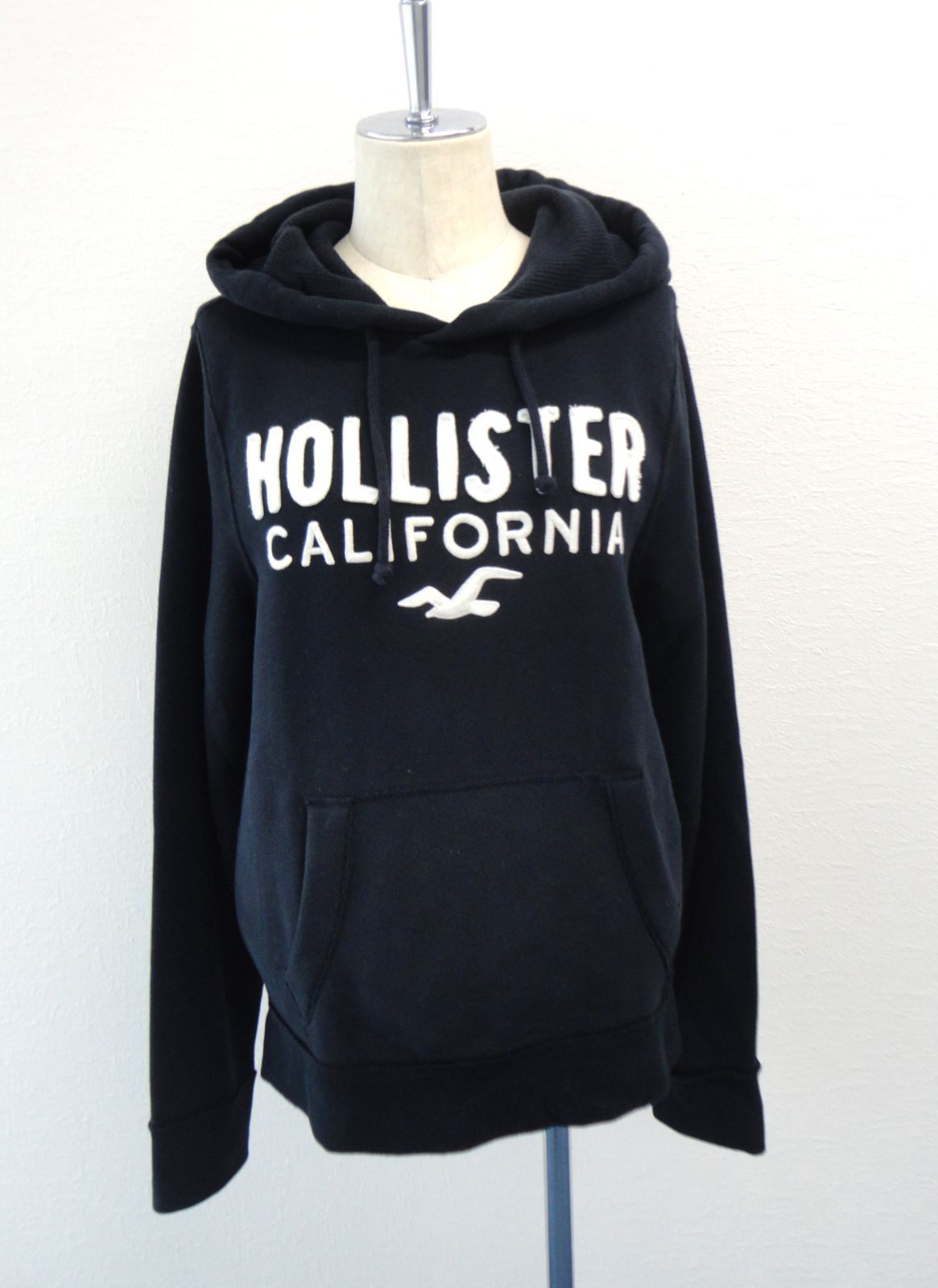 Hollister 】パーカー ネイビー Lサイズ 特価 - メルカリ